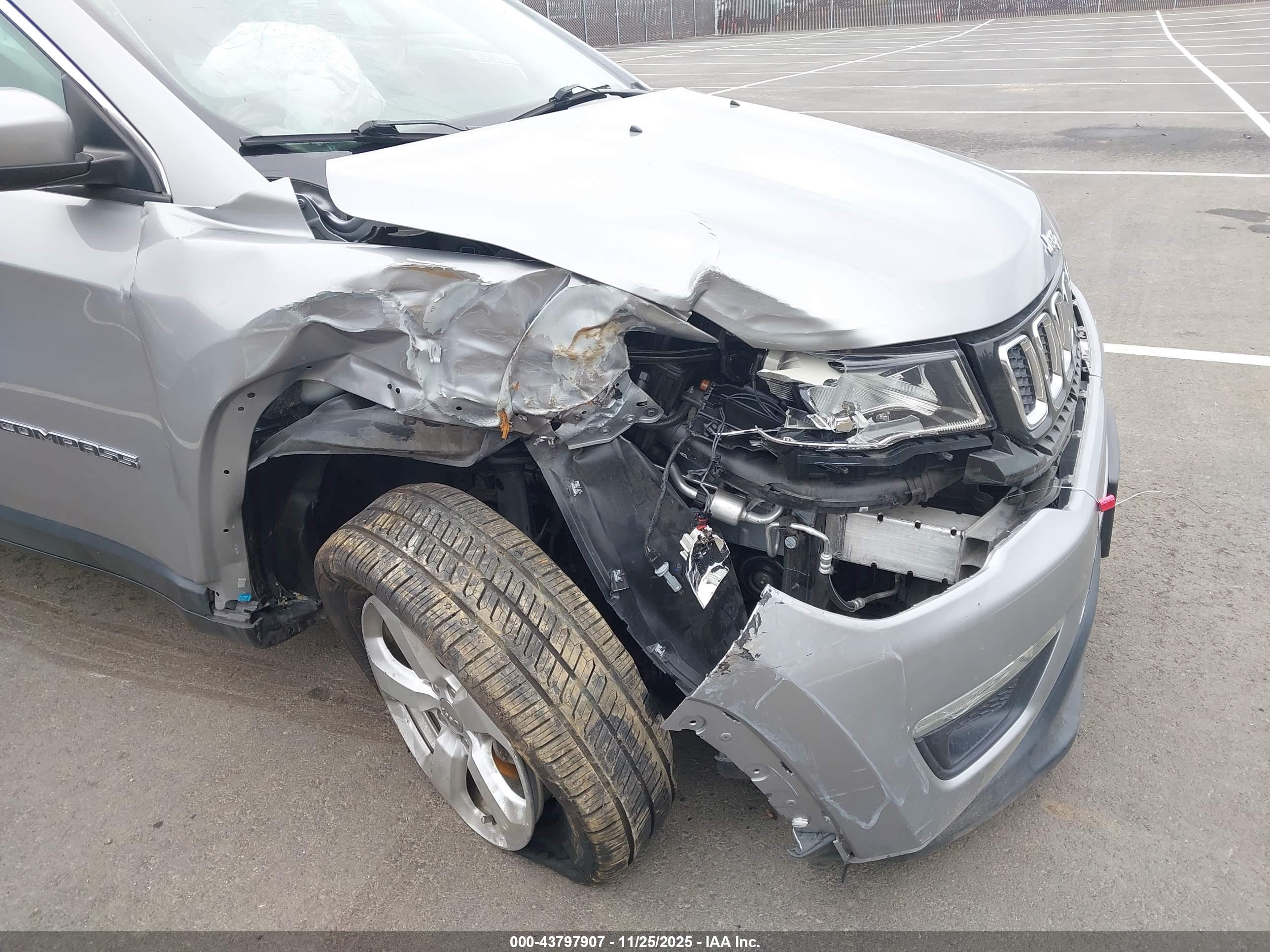 JEEP COMPASS image 6