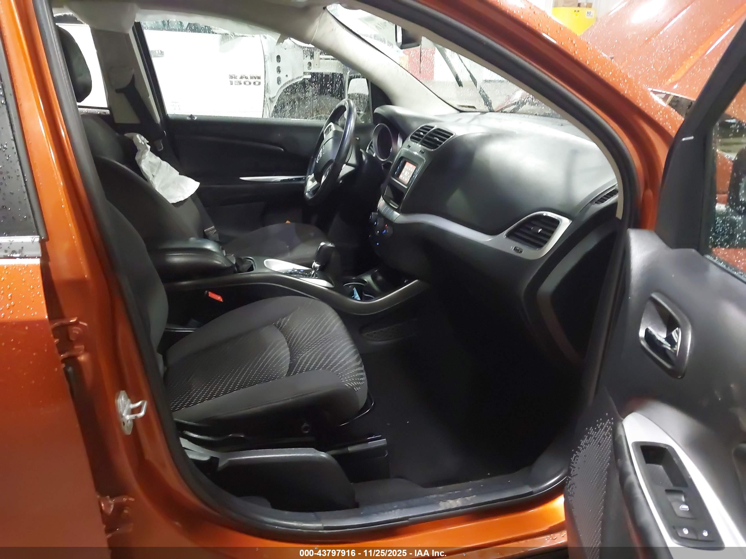 DODGE JOURNEY image 5