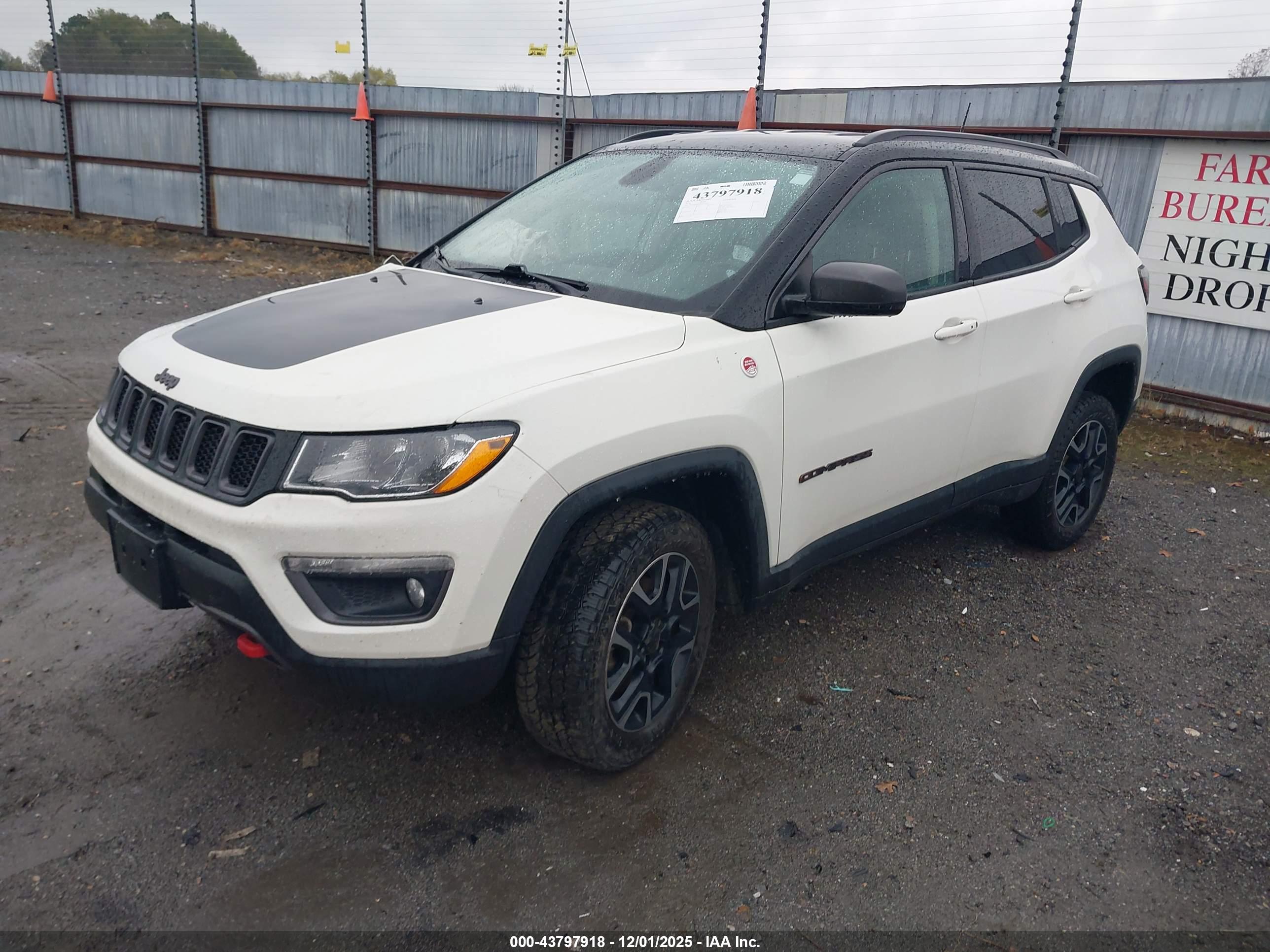 JEEP COMPASS image 2