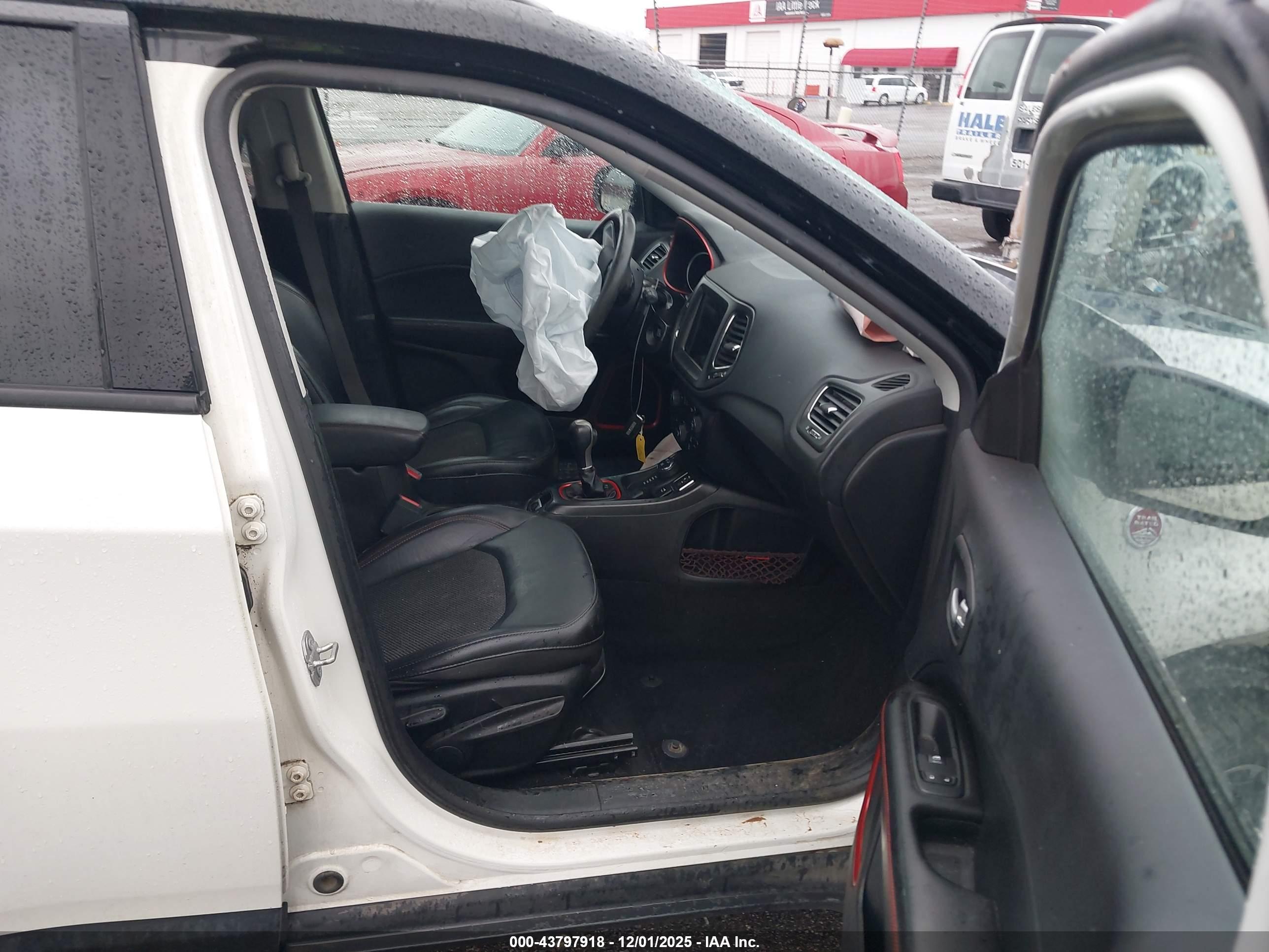 JEEP COMPASS image 5