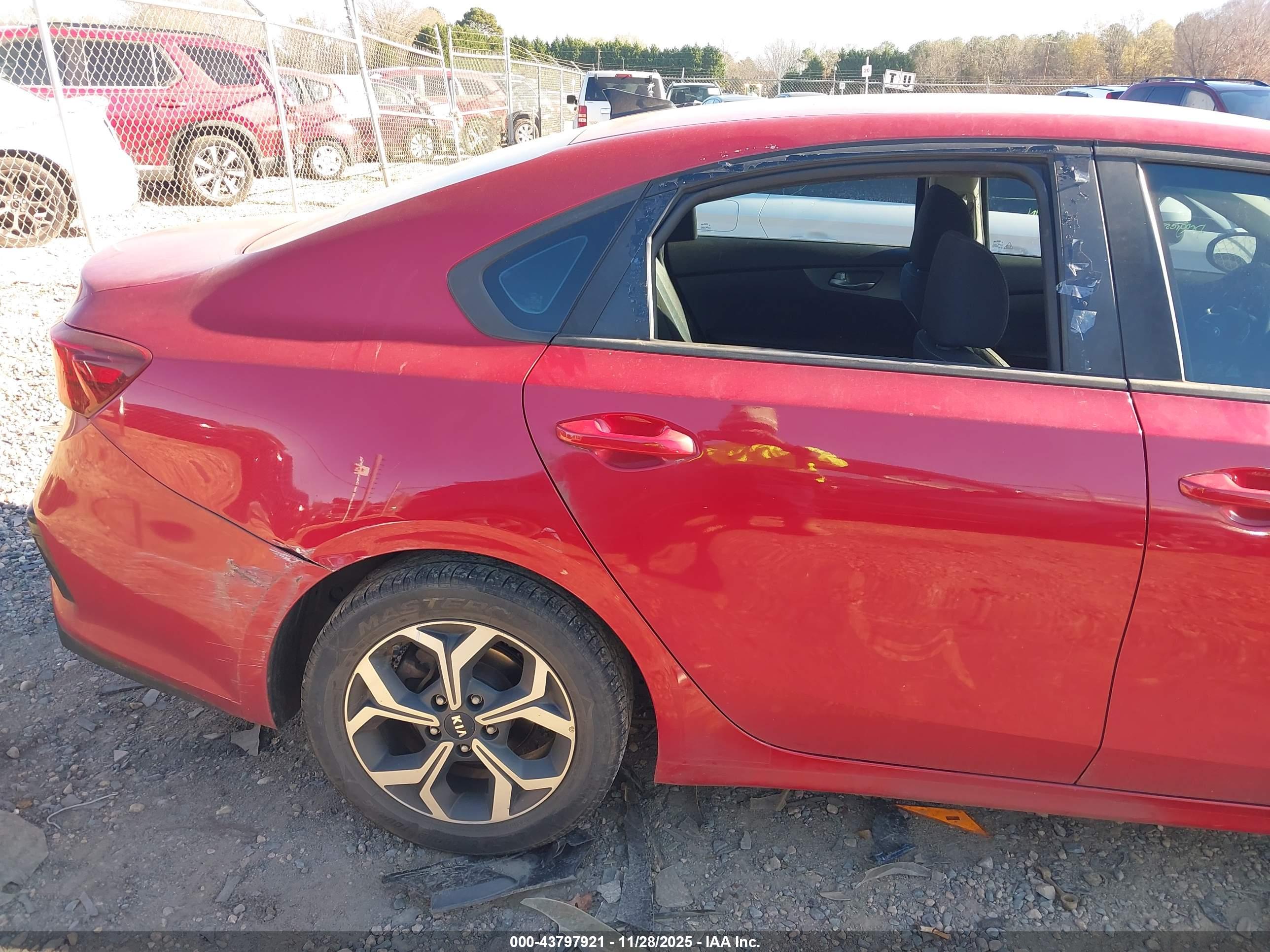 KIA FORTE image 6