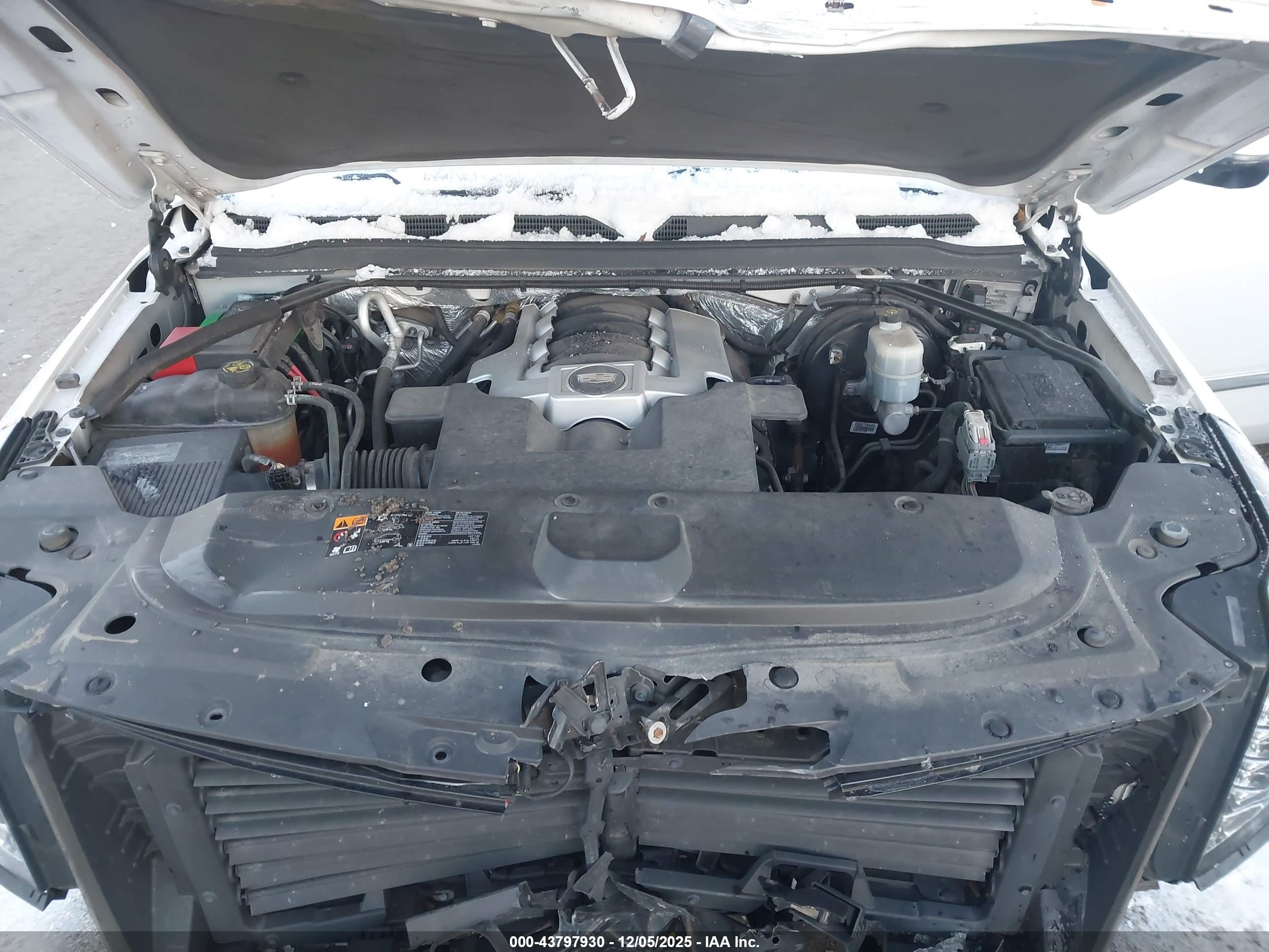 CADILLAC ESCALADE image 10