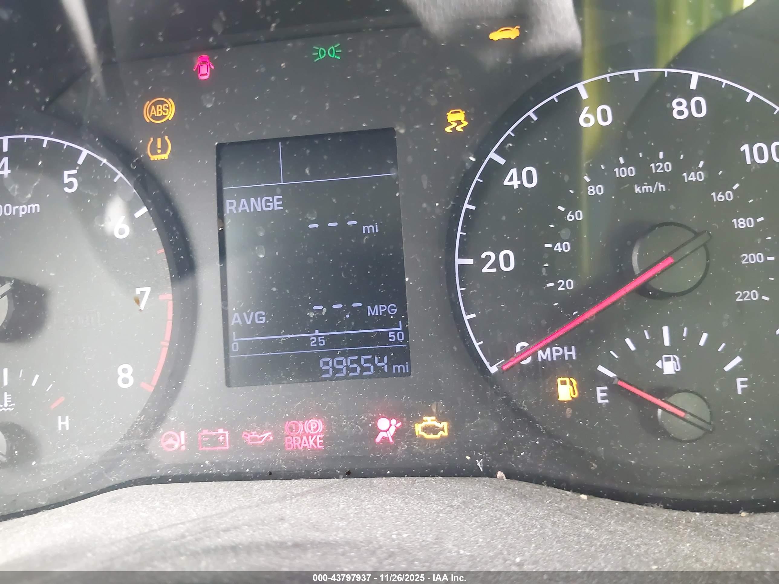 HYUNDAI ACCENT image 7