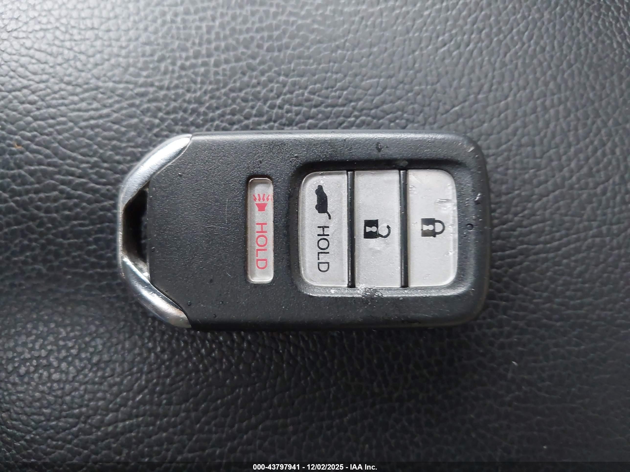 HONDA CR-V image 11
