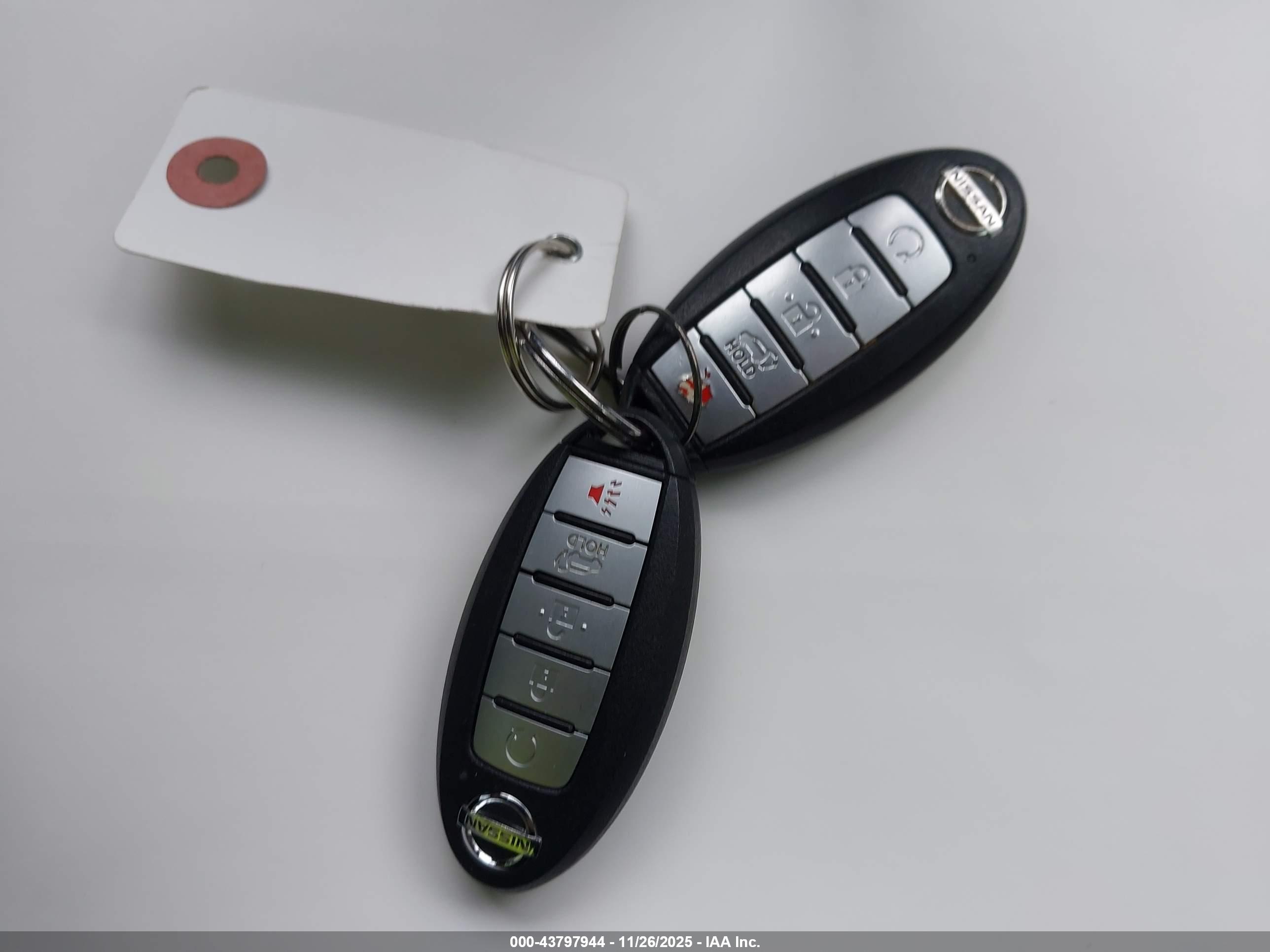 NISSAN MURANO image 11