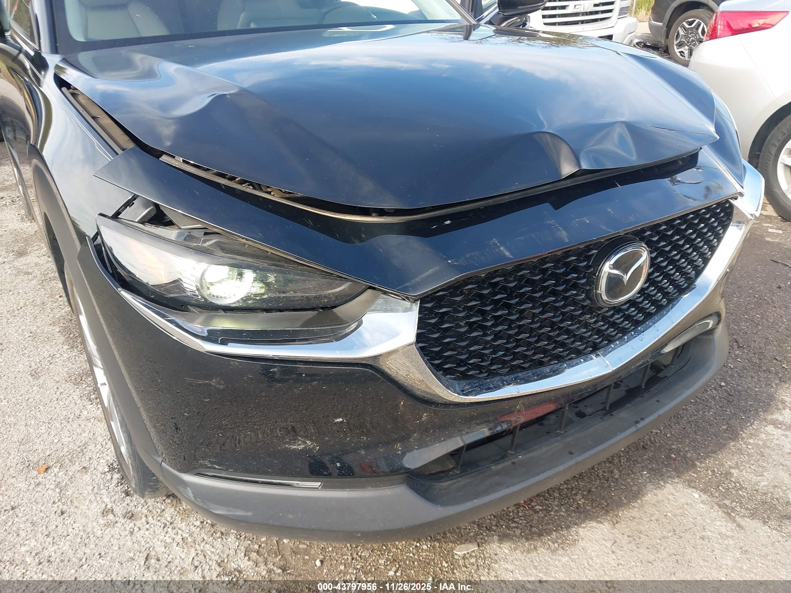 MAZDA CX-30 image 6
