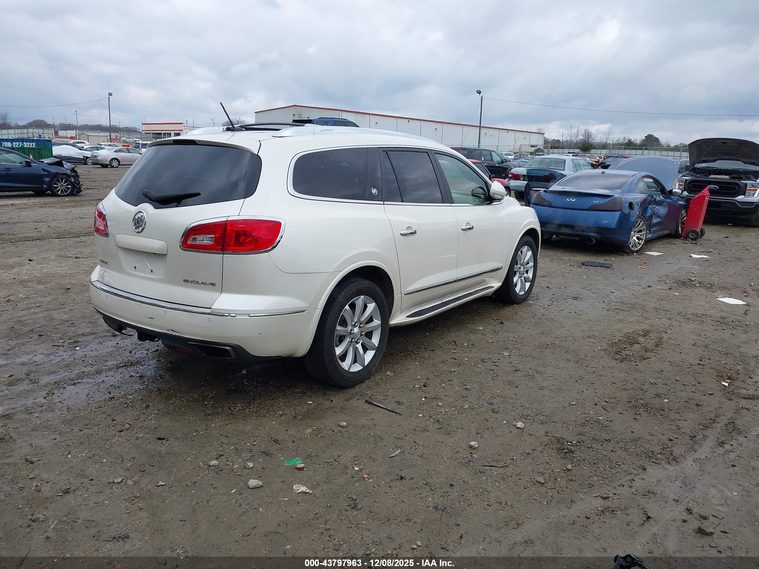 BUICK ENCLAVE image 4
