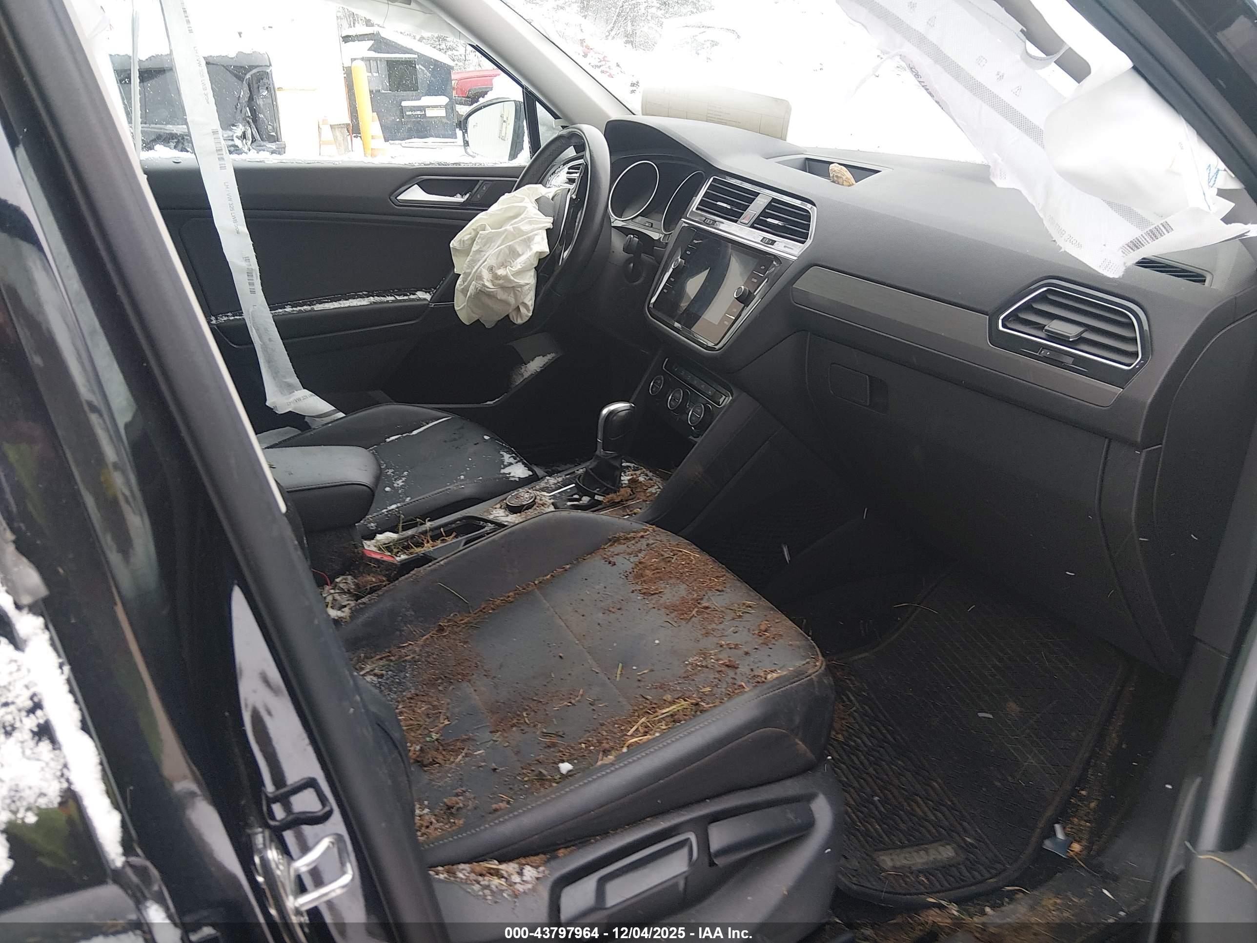VOLKSWAGEN TIGUAN image 5
