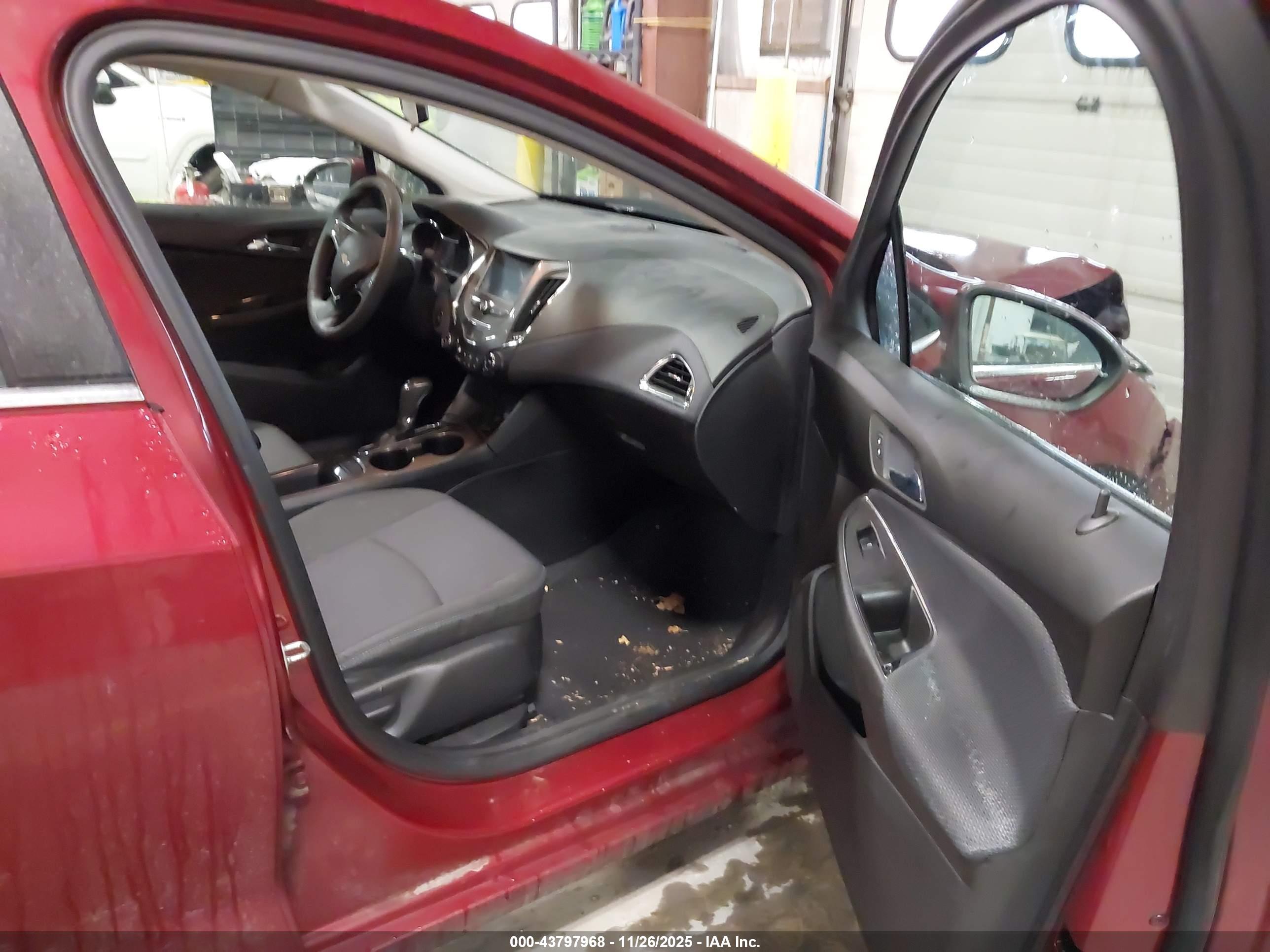 CHEVROLET CRUZE image 5