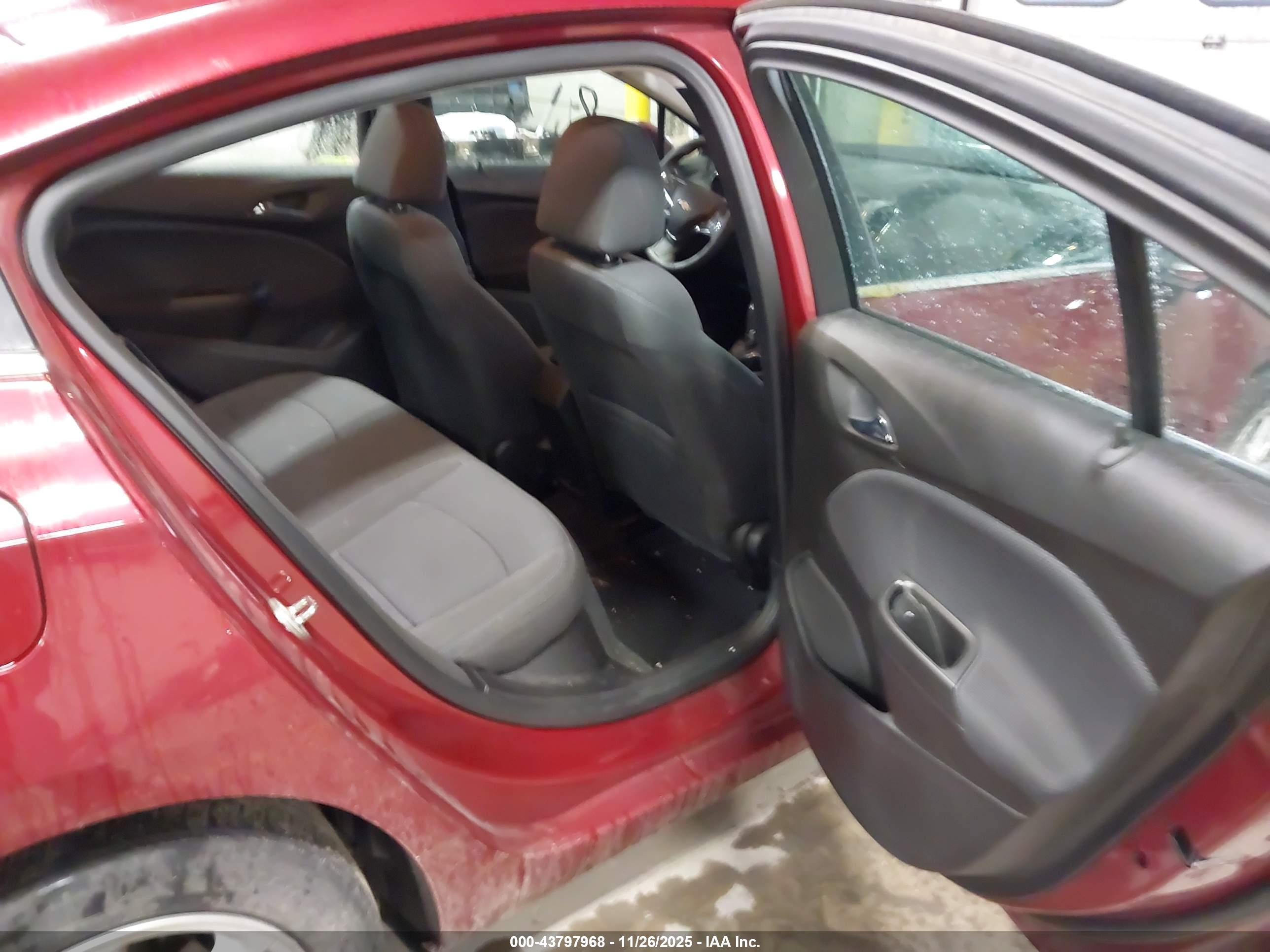 CHEVROLET CRUZE image 8