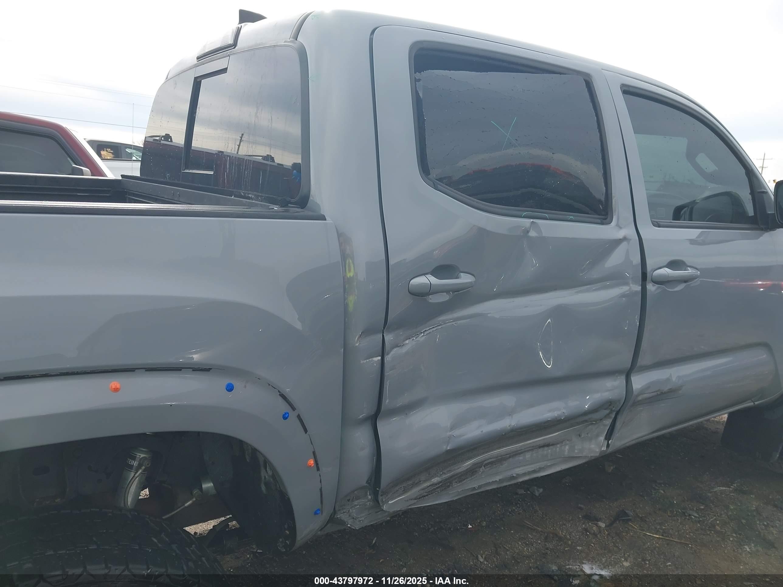 TOYOTA TACOMA image 6