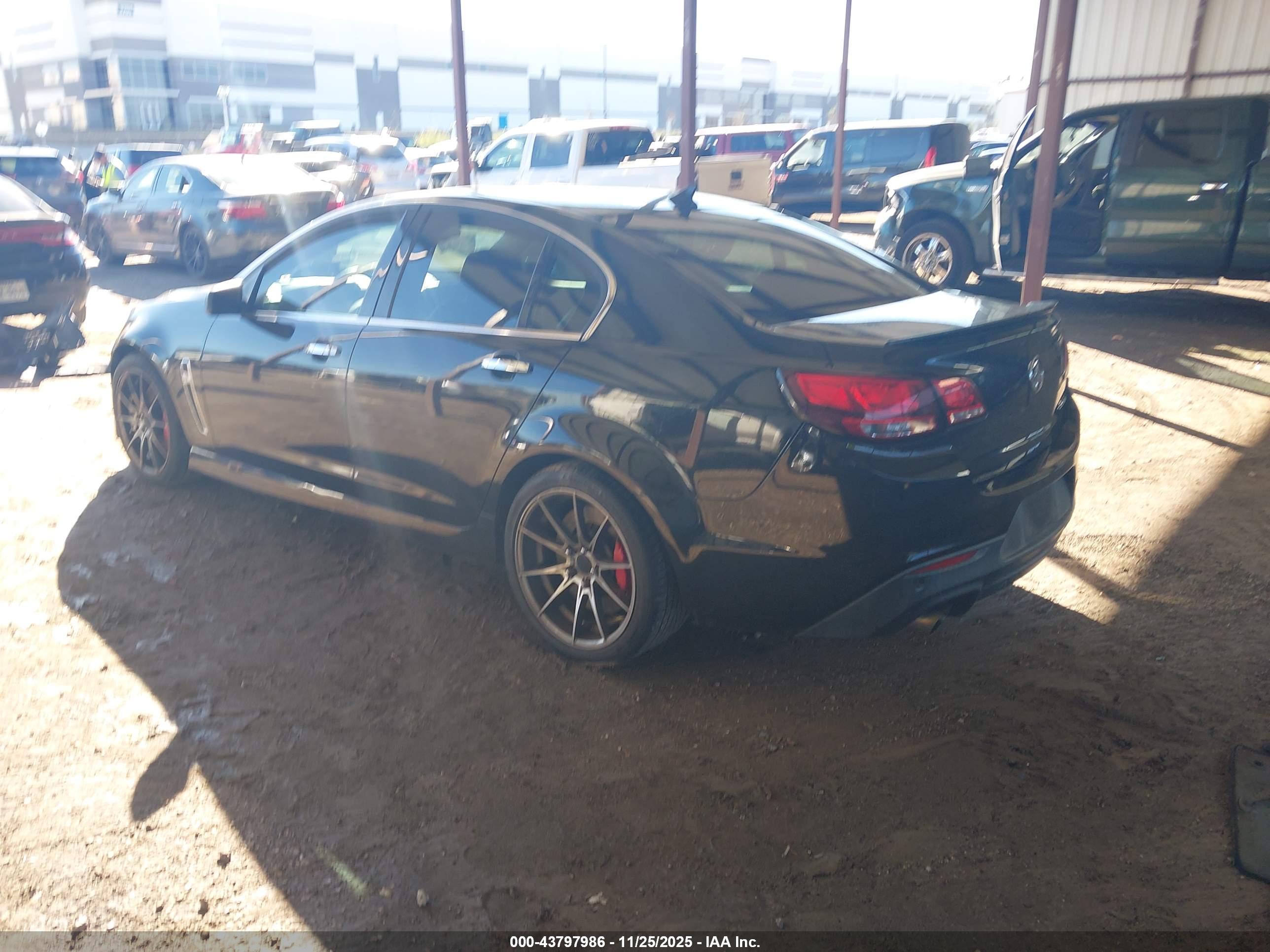 CHEVROLET SS image 3