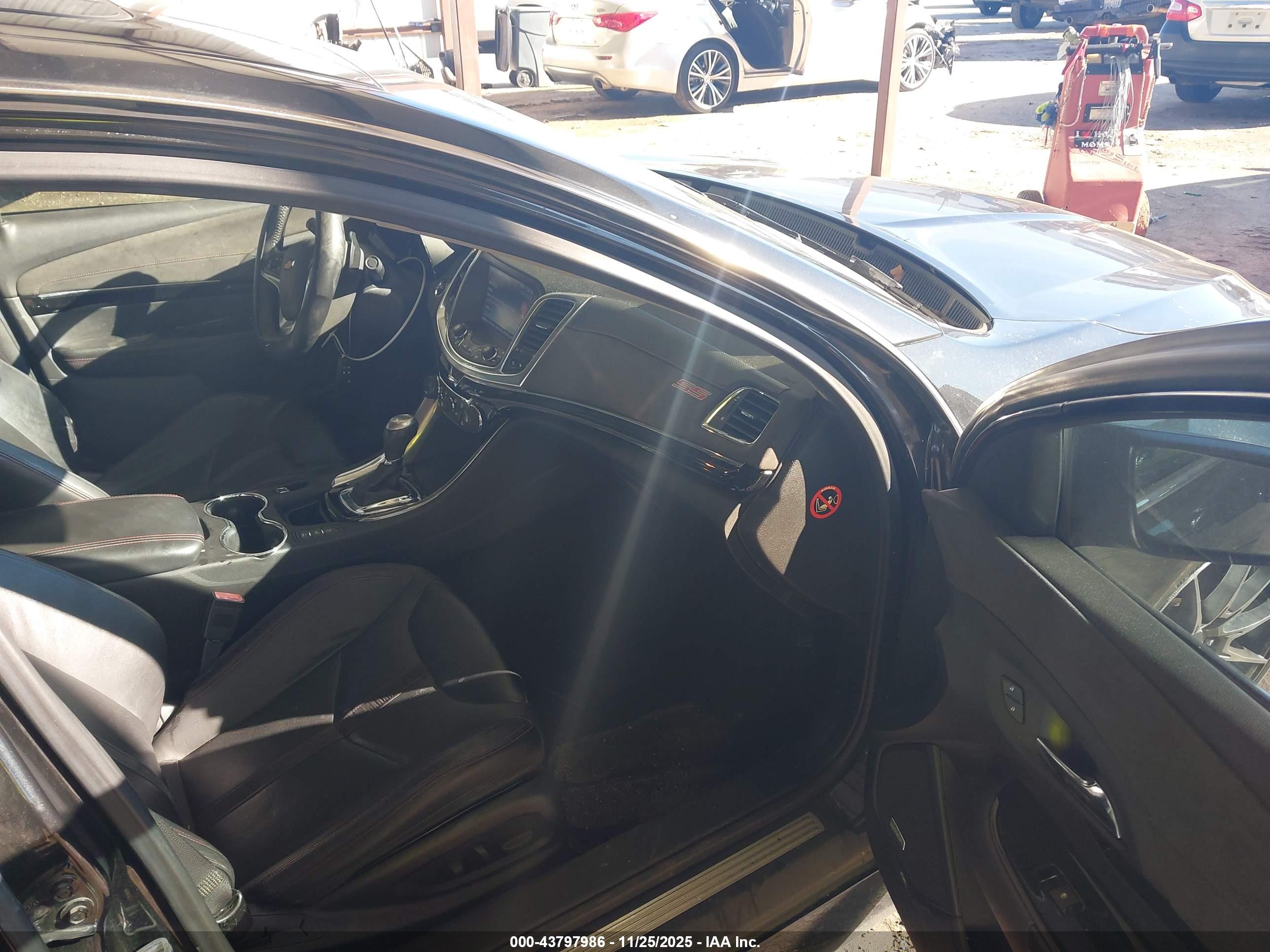 CHEVROLET SS image 5