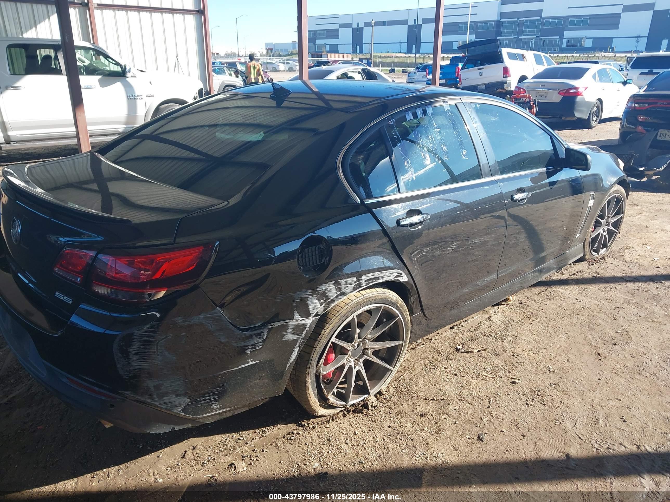 CHEVROLET SS image 6