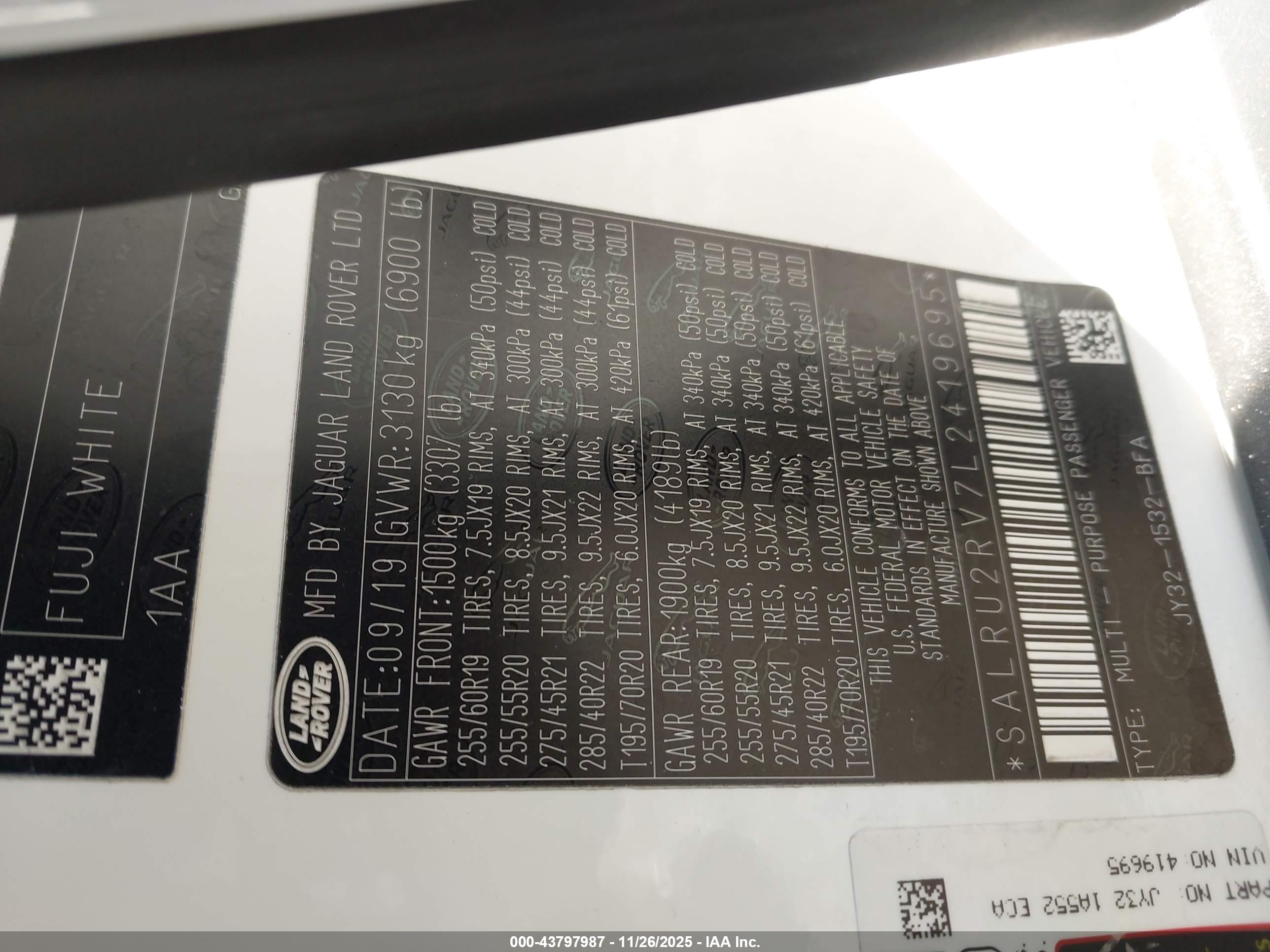 LAND ROVER image 9