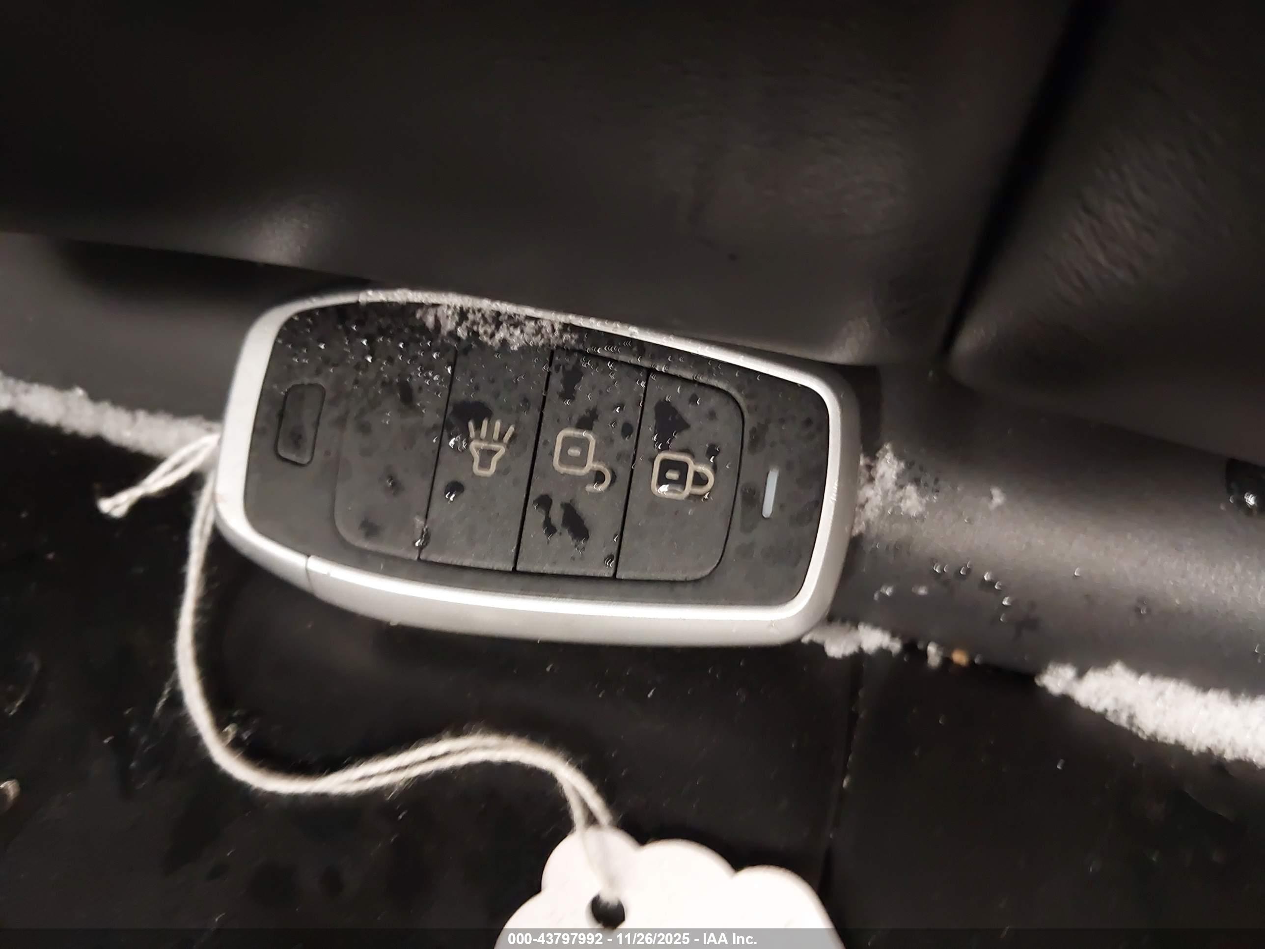 INFINITI Q50 image 11