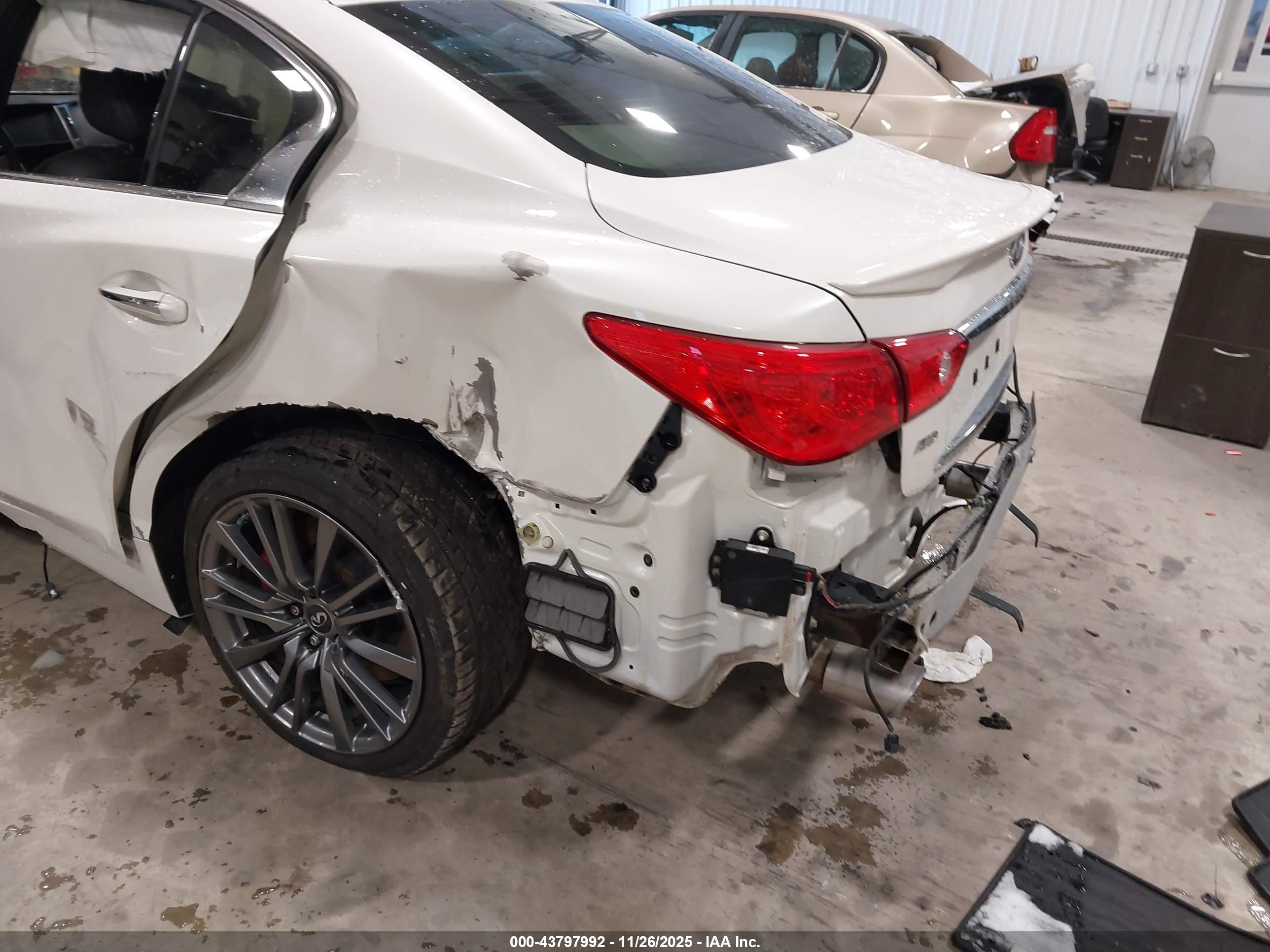 INFINITI Q50 image 6
