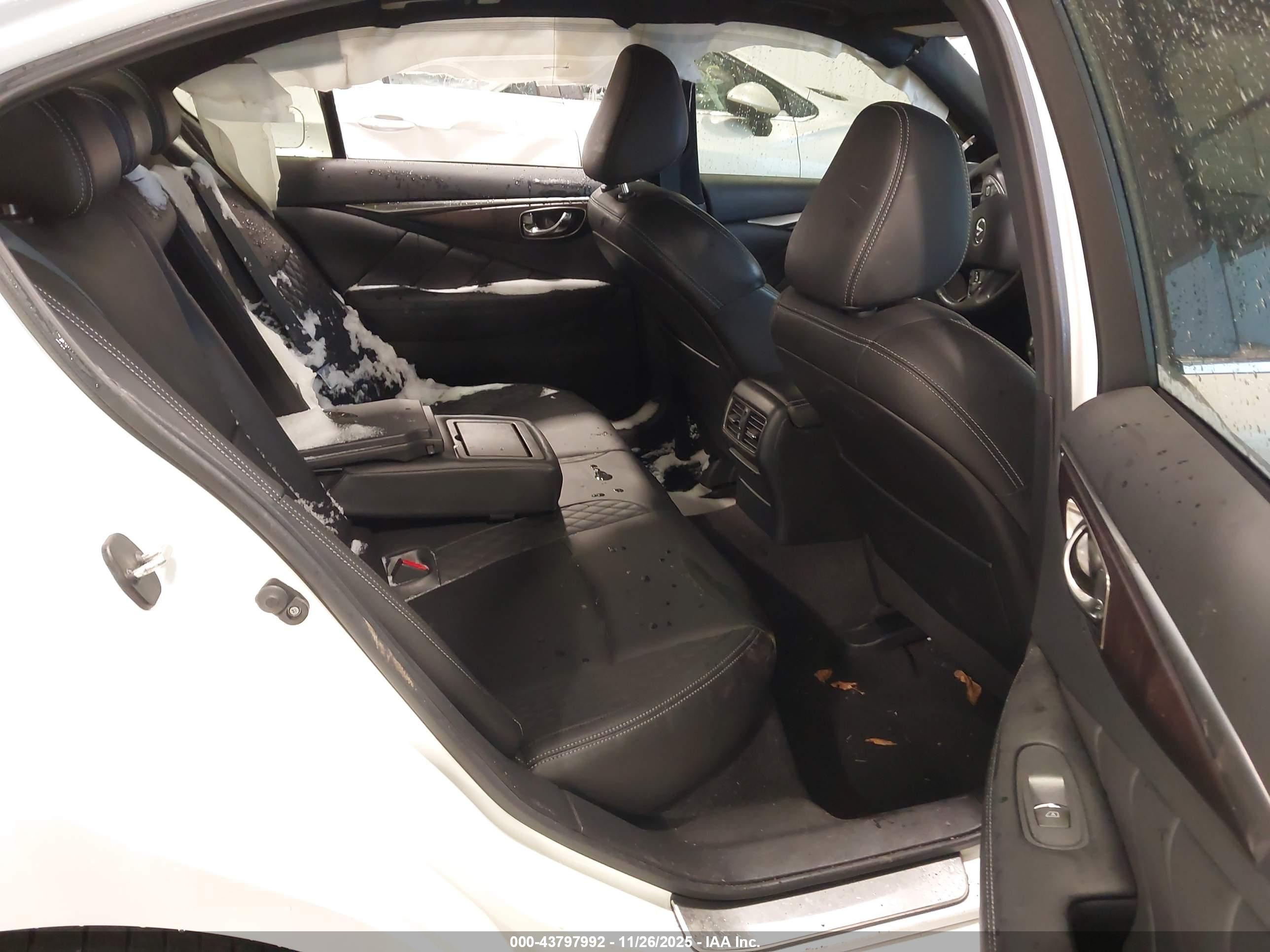 INFINITI Q50 image 8