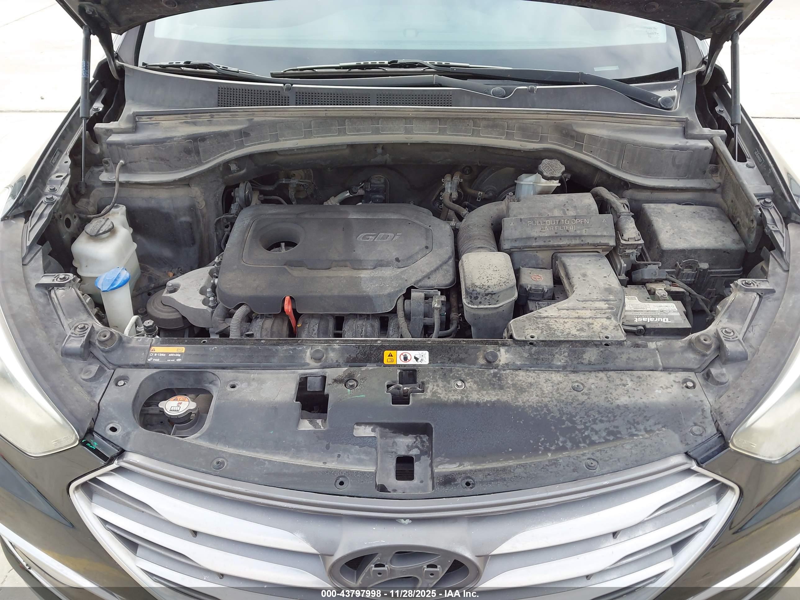 HYUNDAI SANTA image 10