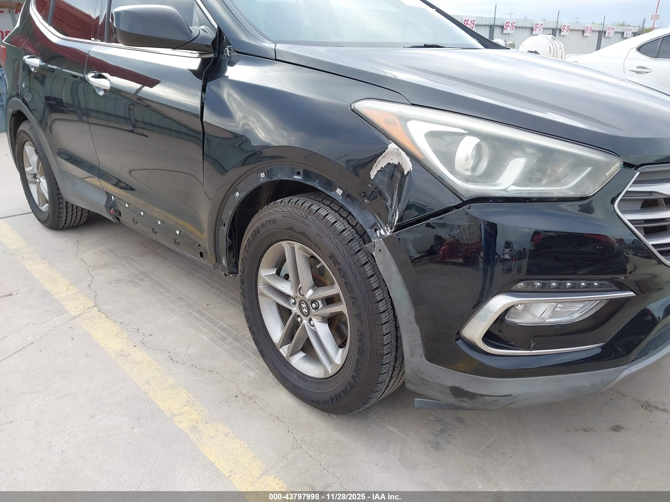 HYUNDAI SANTA image 6