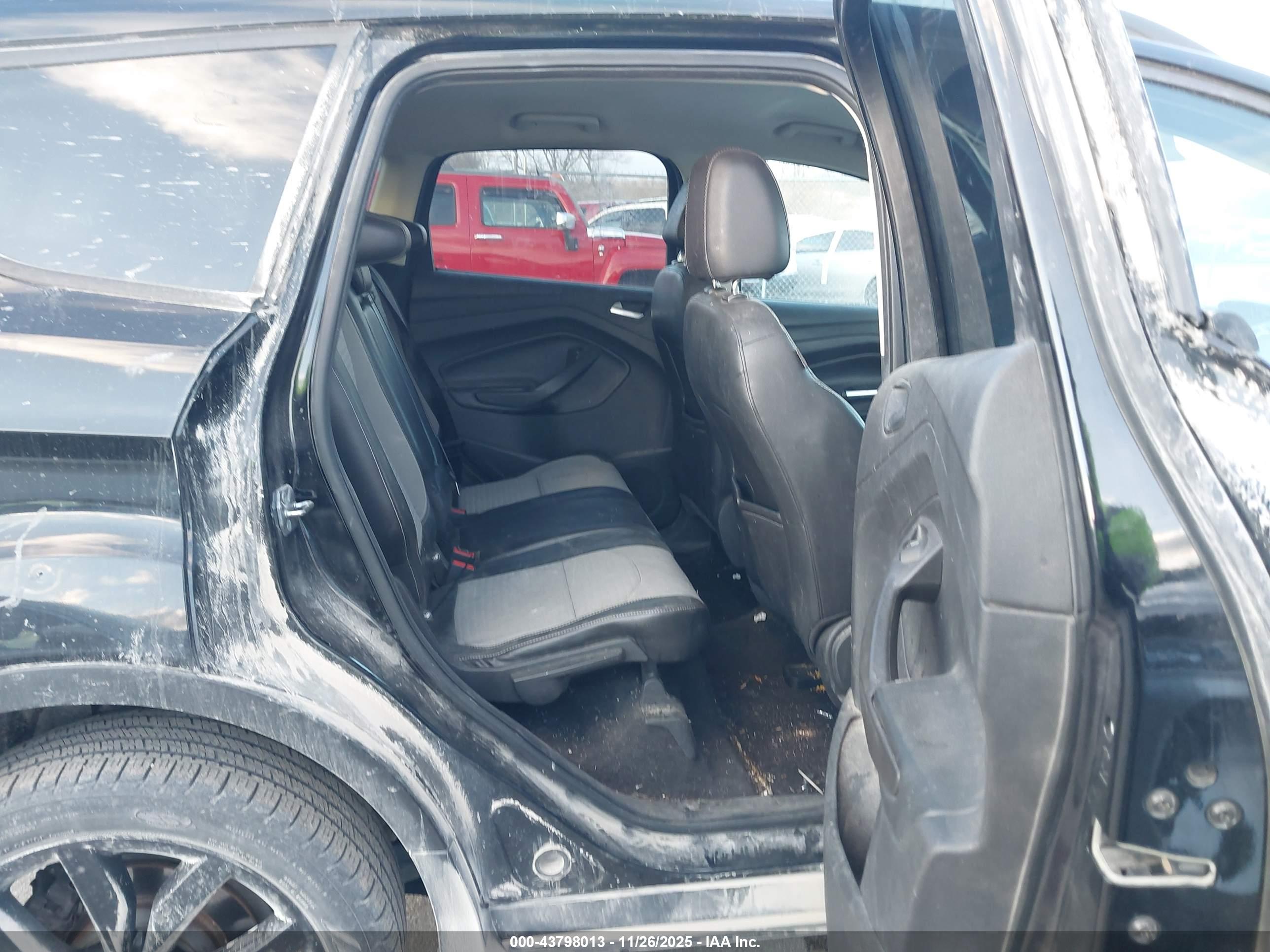 FORD ESCAPE image 8