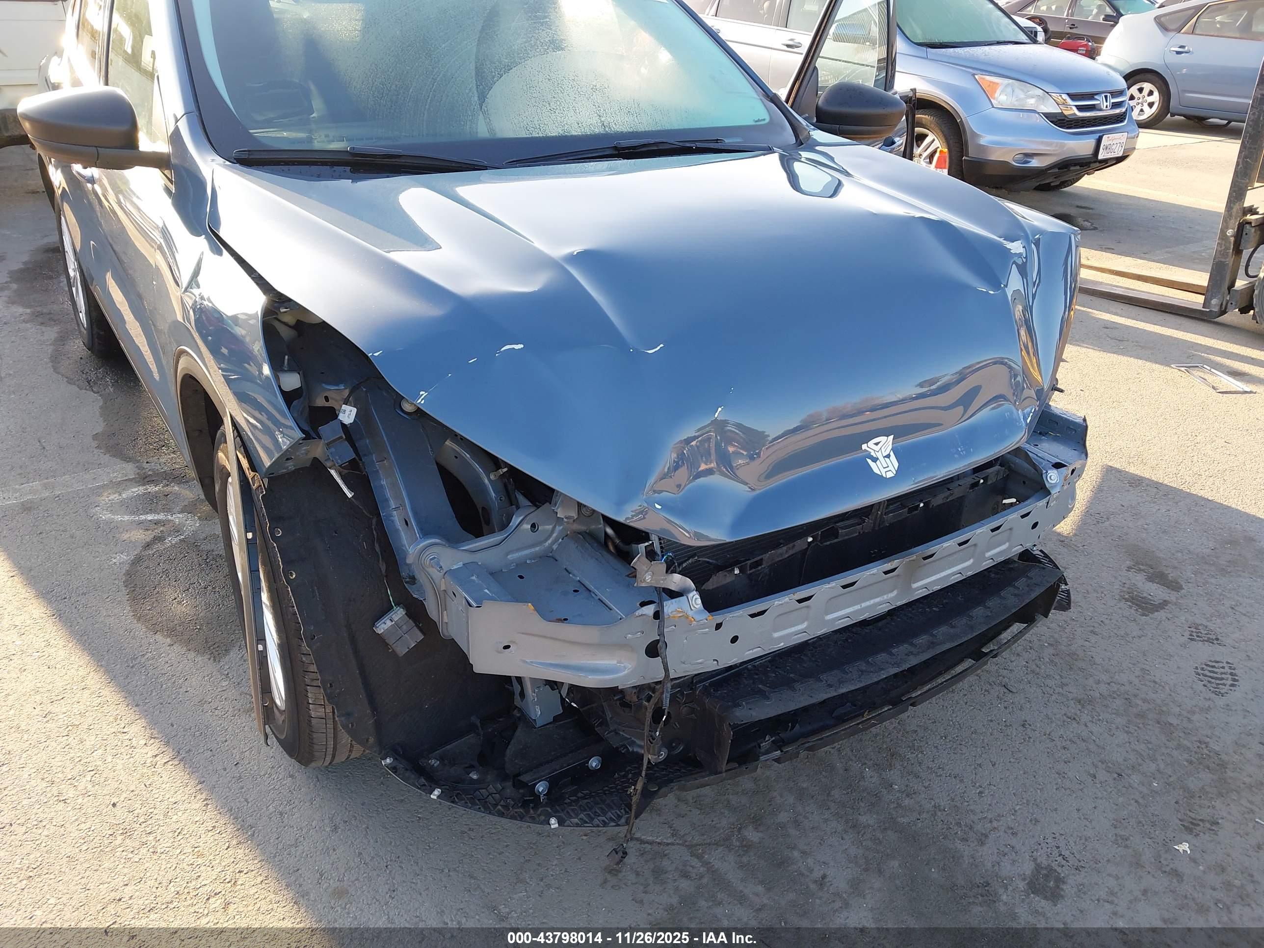 FORD ESCAPE image 6