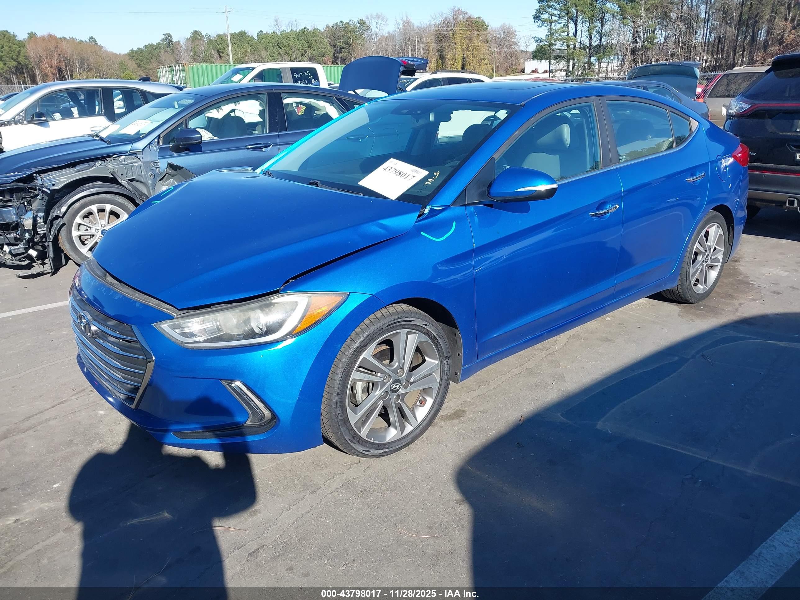 HYUNDAI ELANTRA image 2