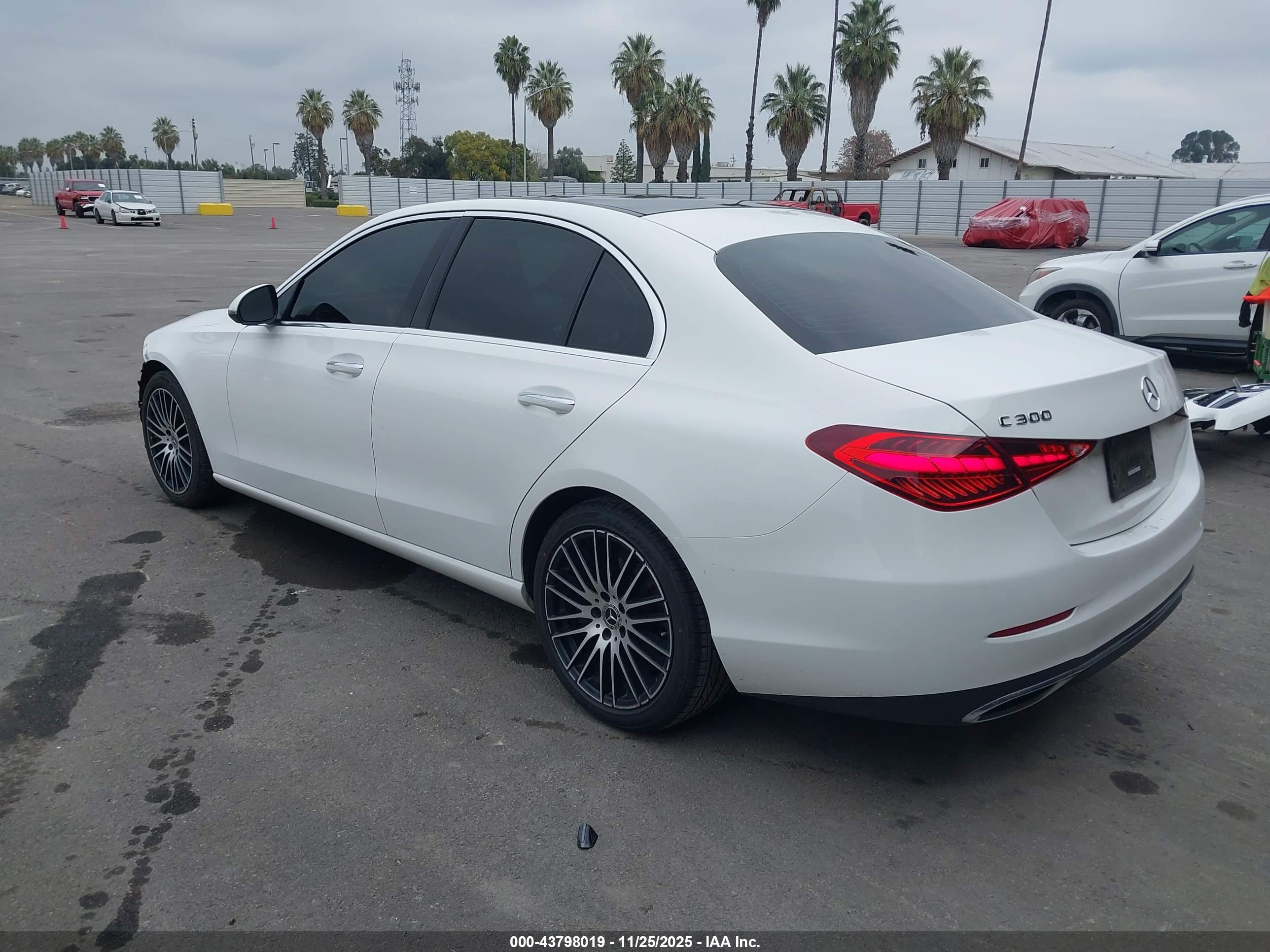 MERCEDES-BENZ C image 3