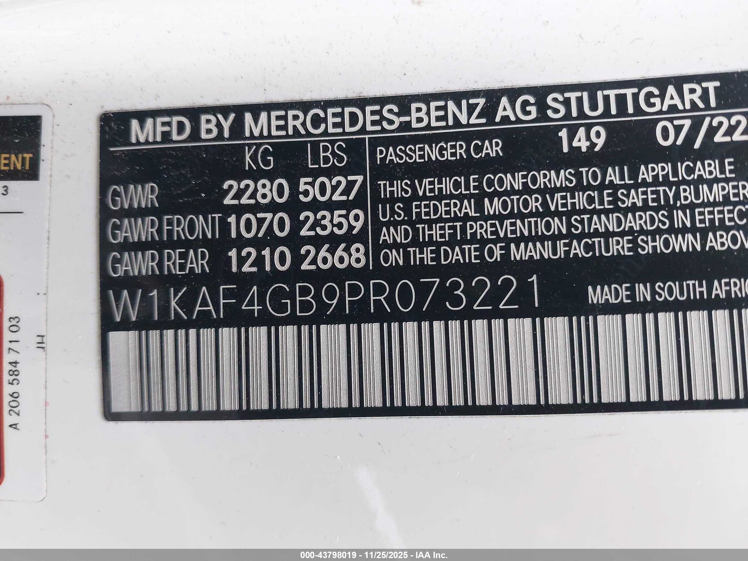 MERCEDES-BENZ C image 9