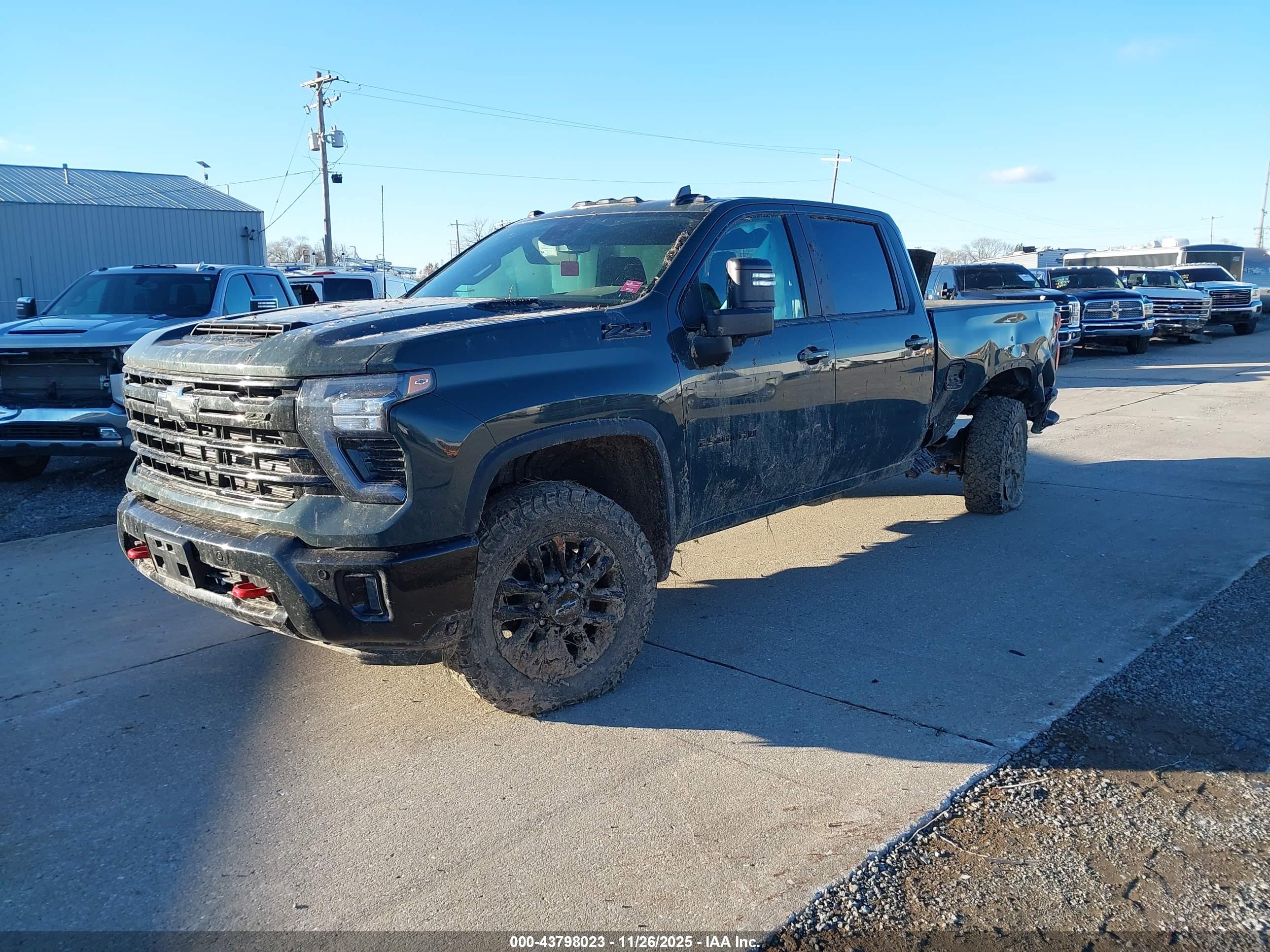 CHEVROLET SILVERADO image 2