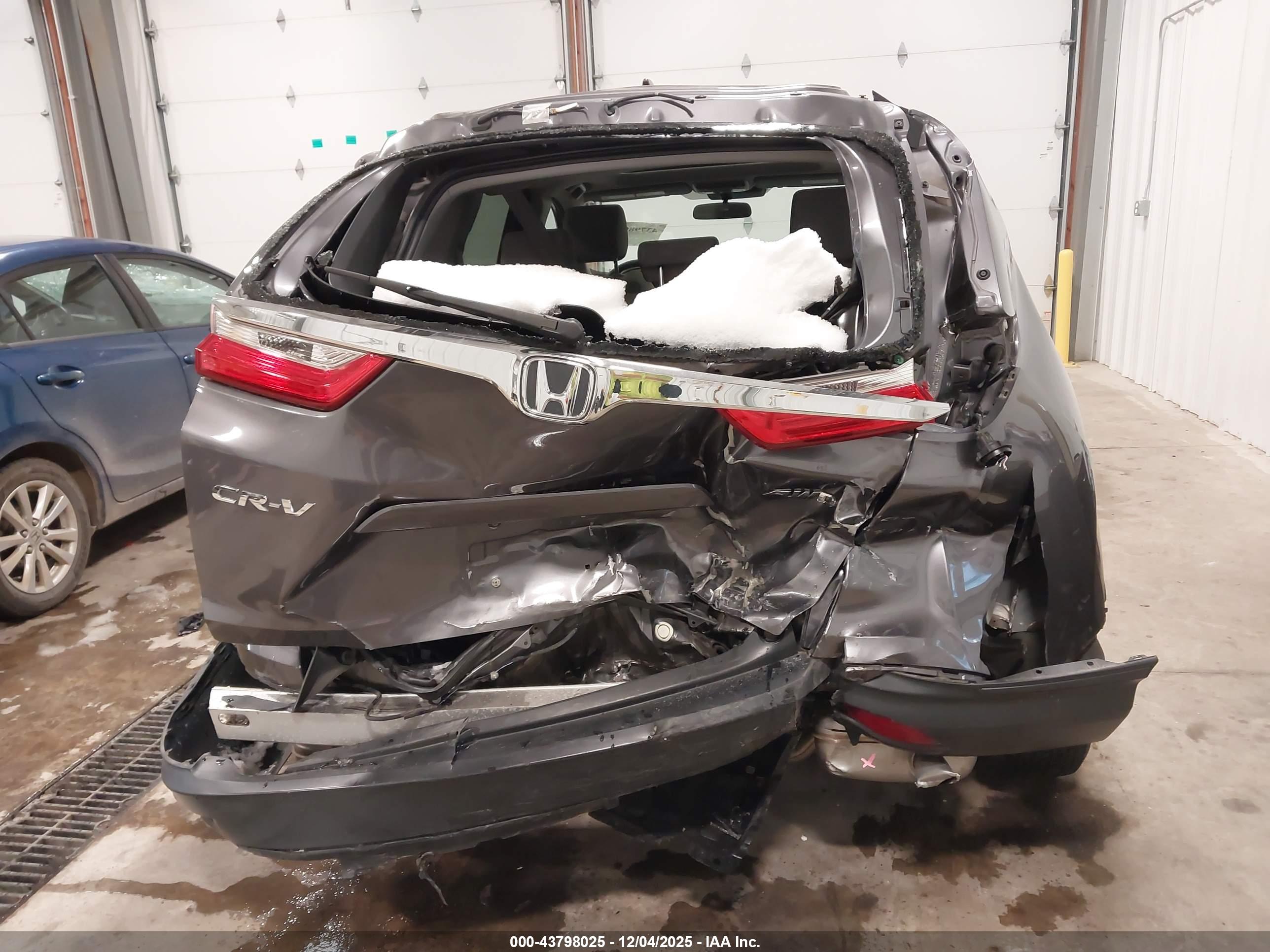 HONDA CR-V image 6