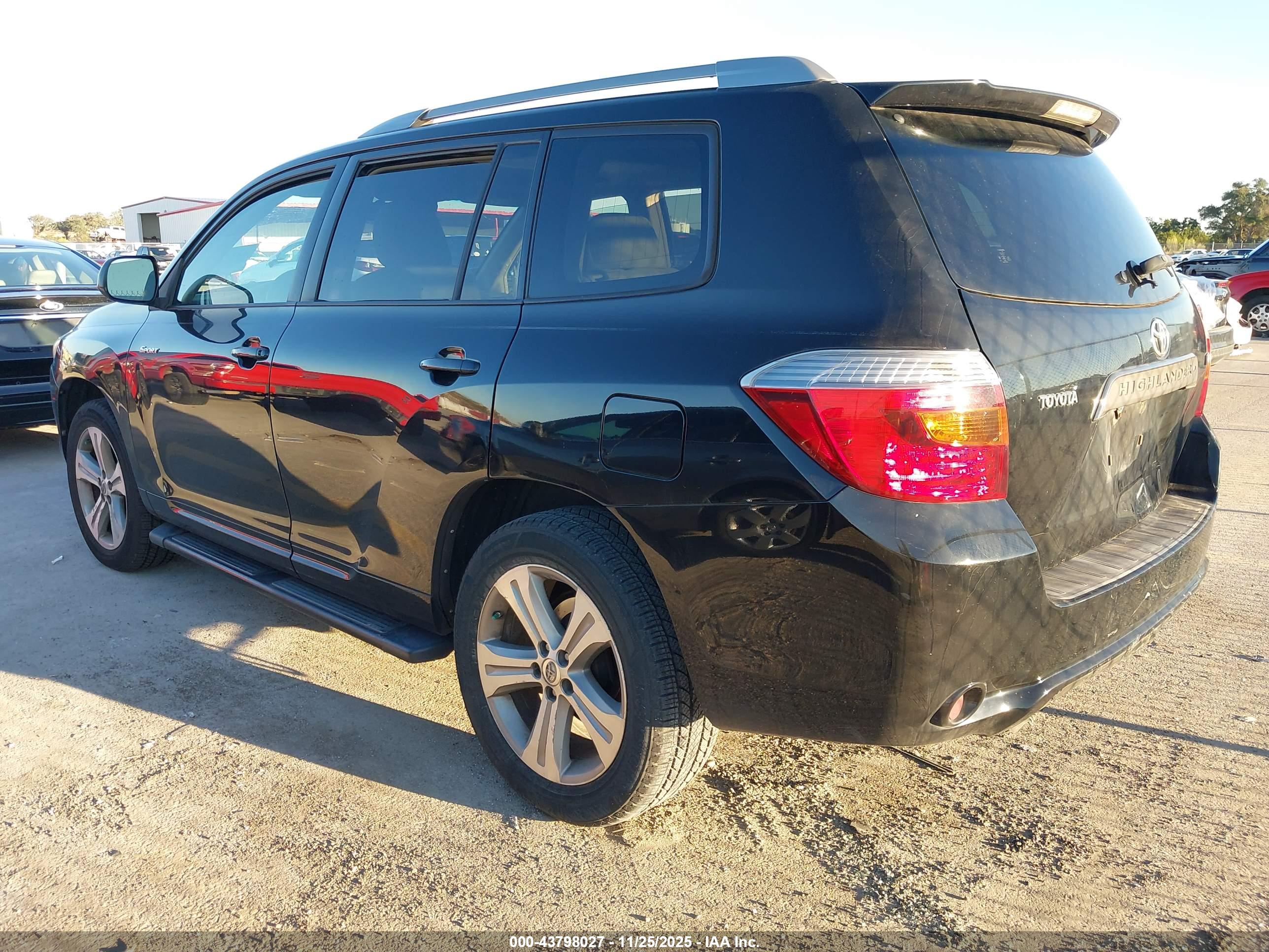 TOYOTA HIGHLANDER image 3