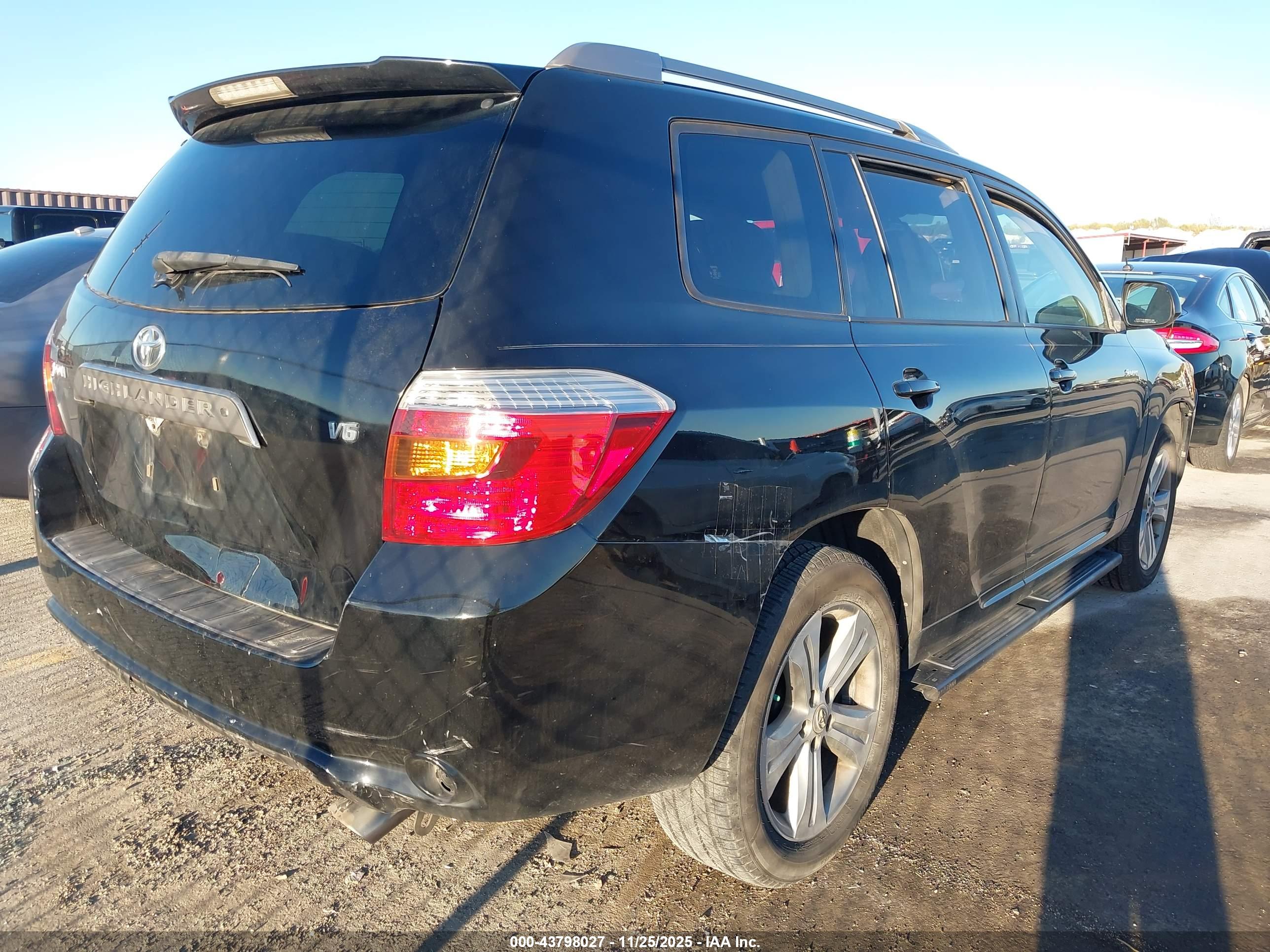 TOYOTA HIGHLANDER image 4