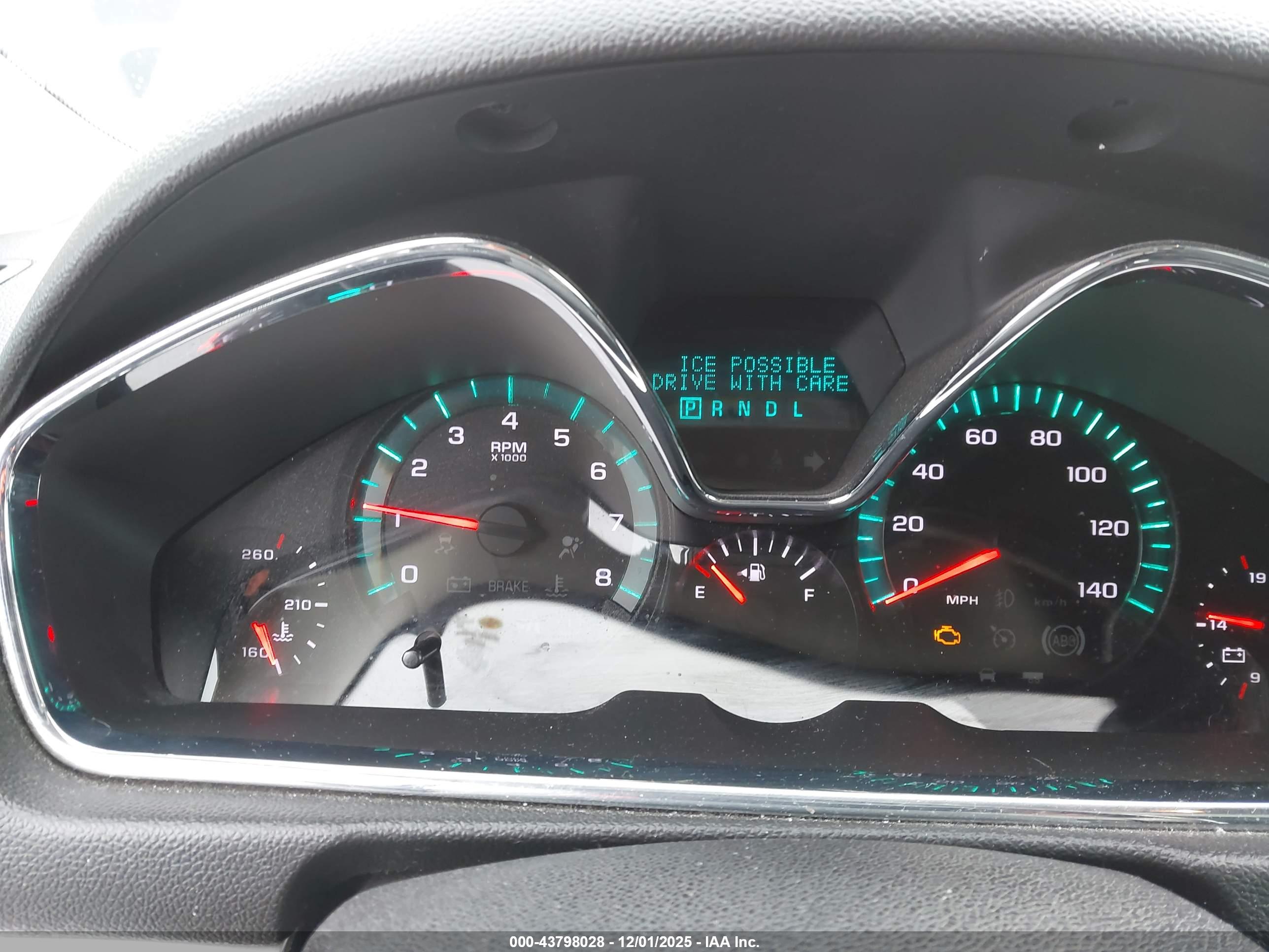 CHEVROLET TRAVERSE image 7