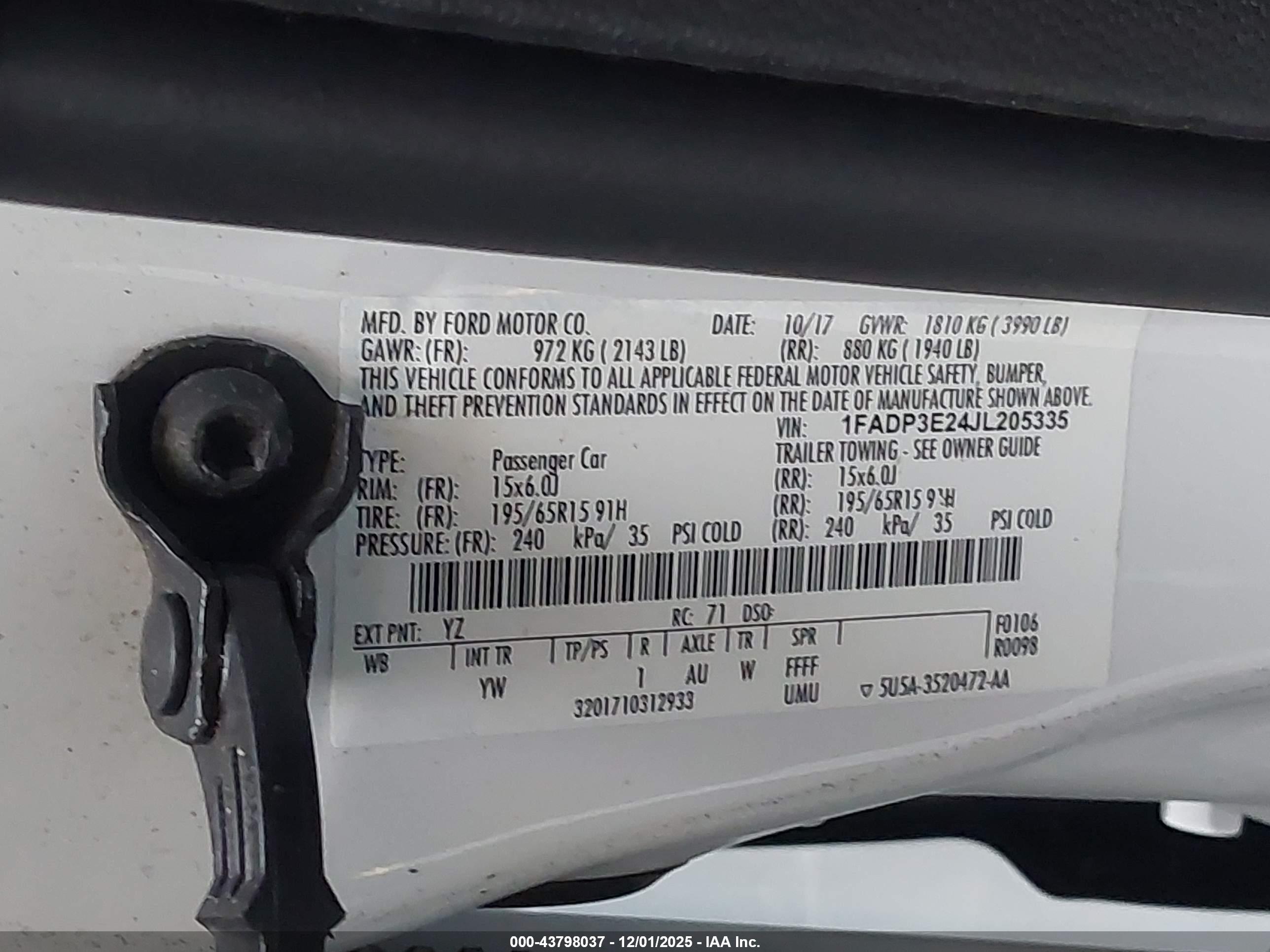 FORD FOCUS image 9