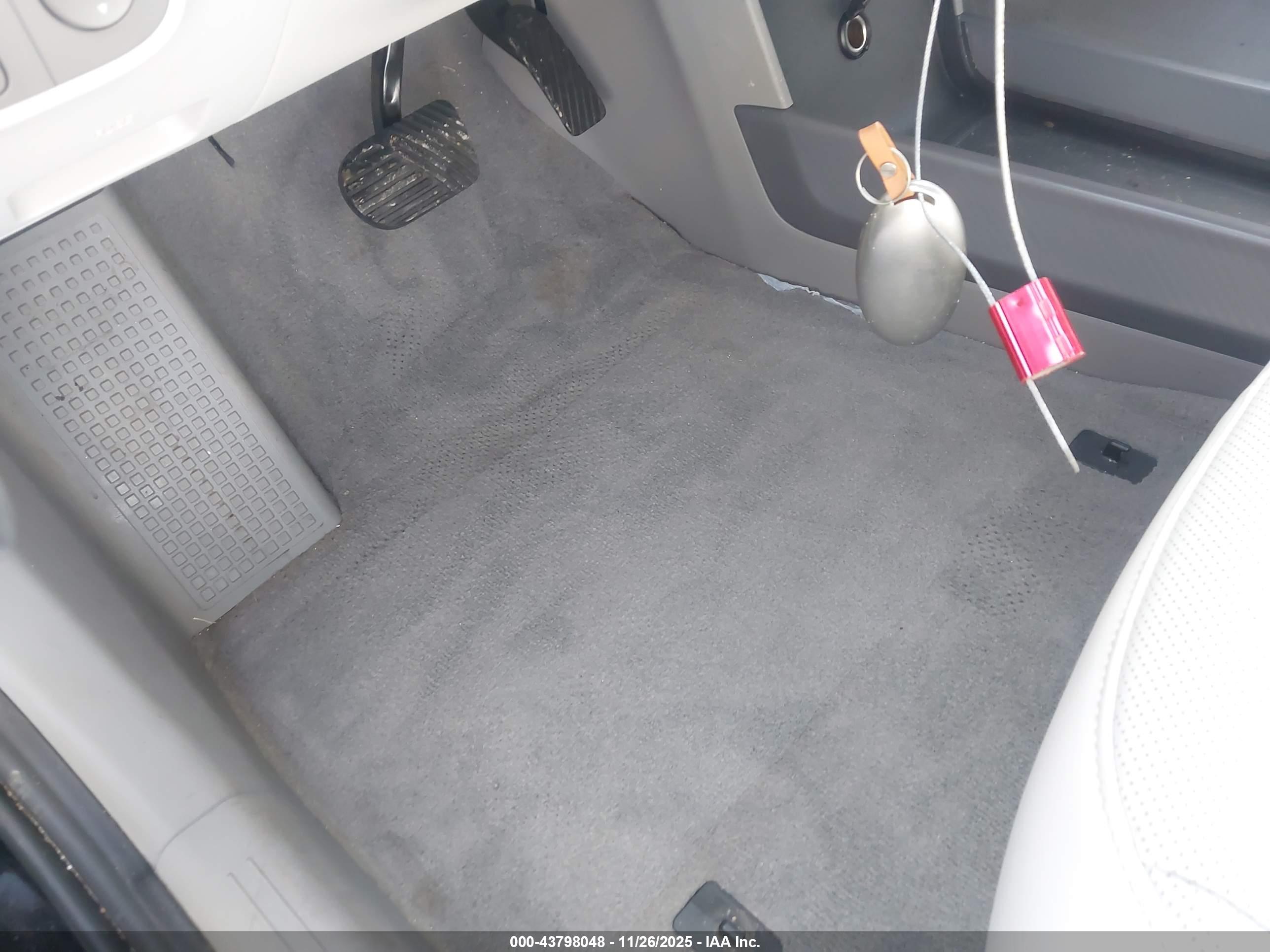 HYUNDAI IONIQ image 11