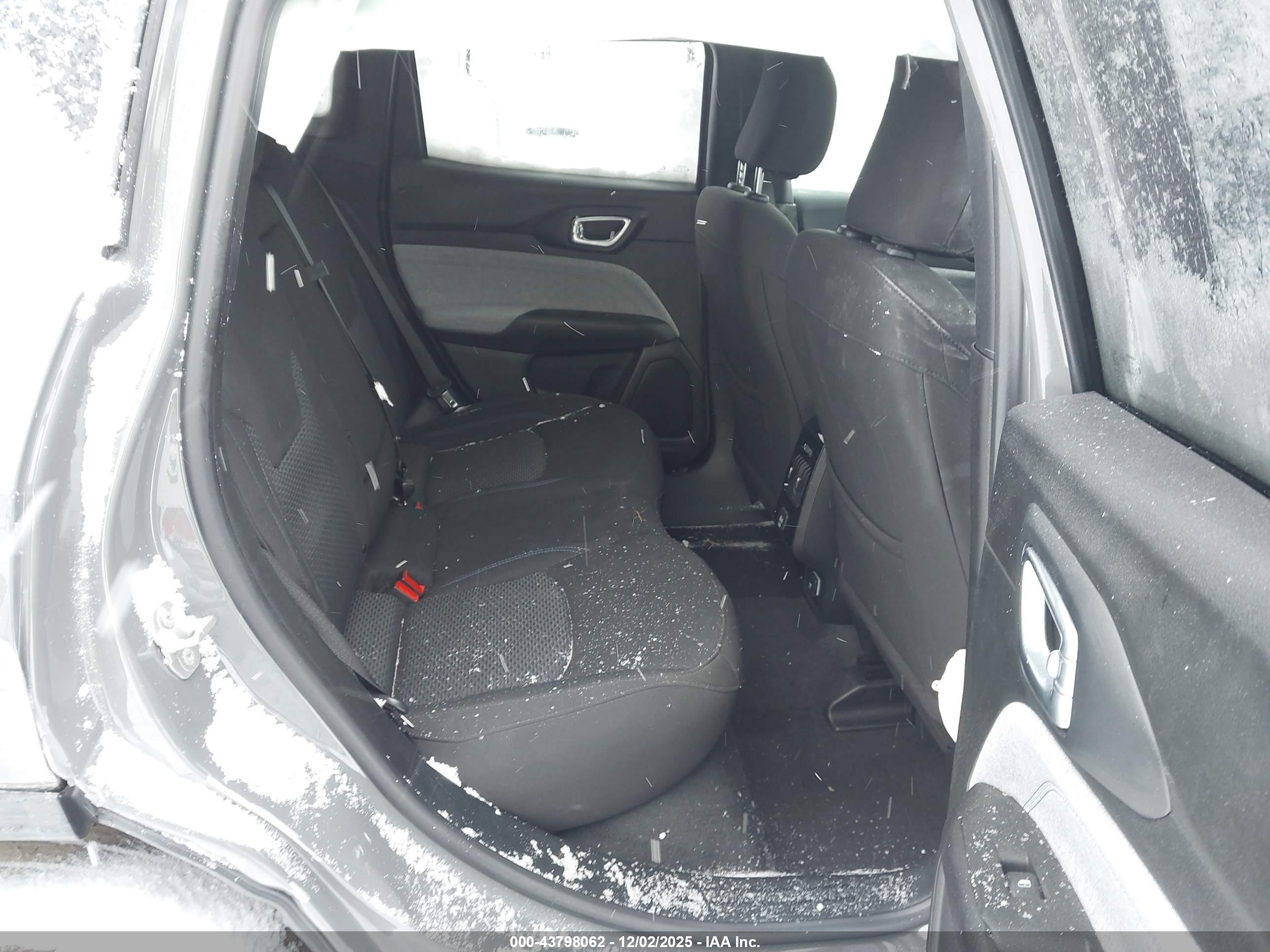 JEEP COMPASS image 8