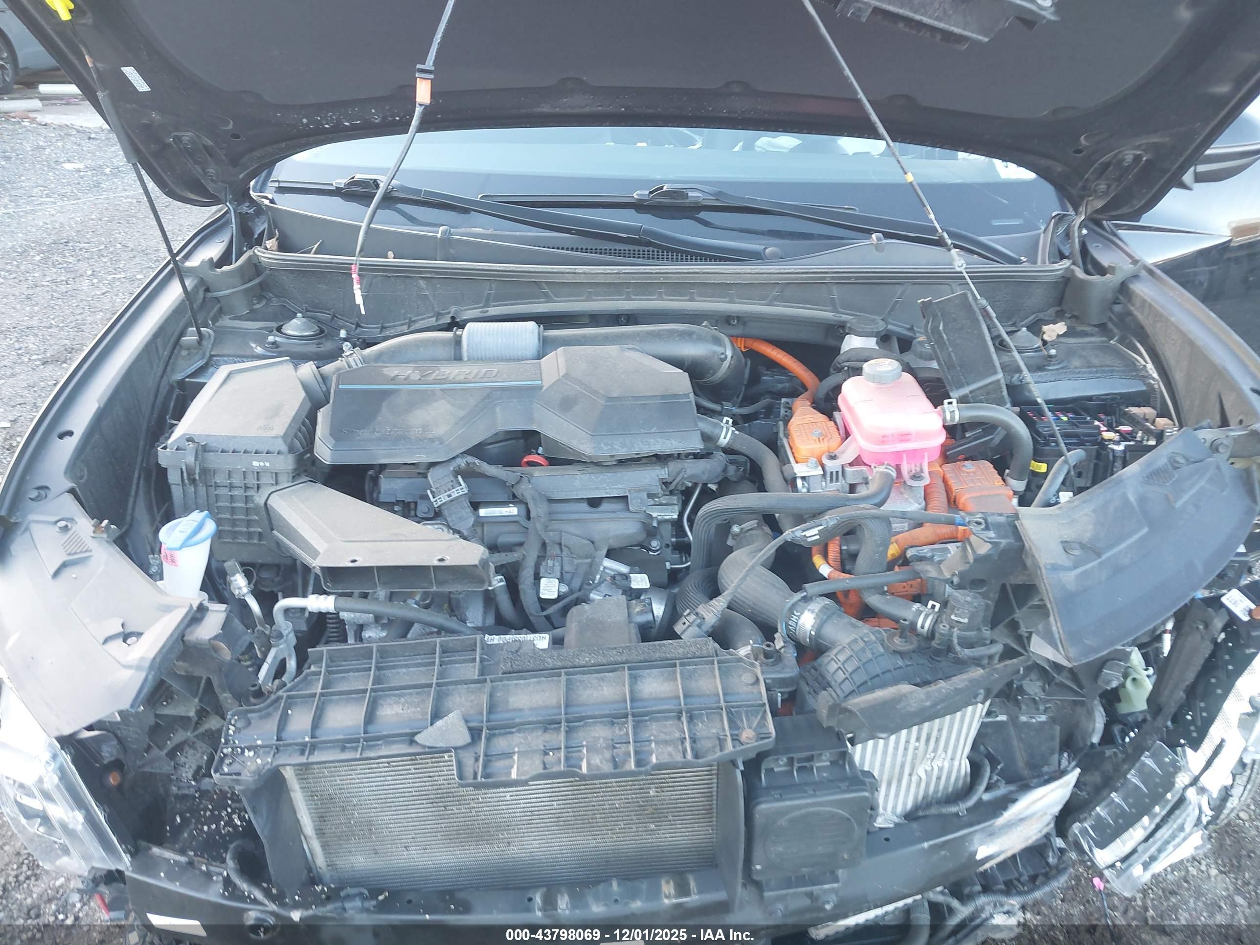 HYUNDAI TUCSON image 10