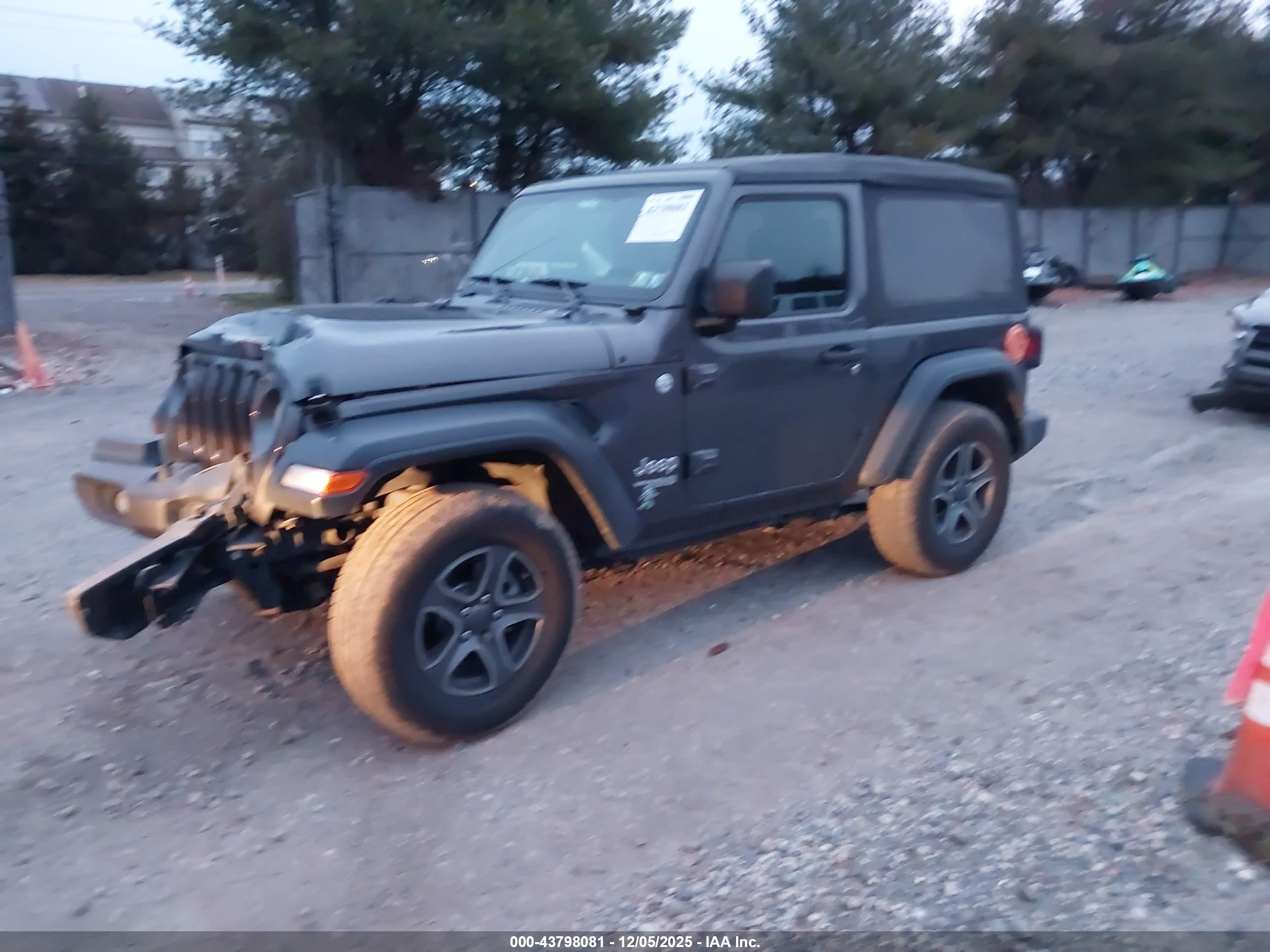JEEP WRANGLER image 2