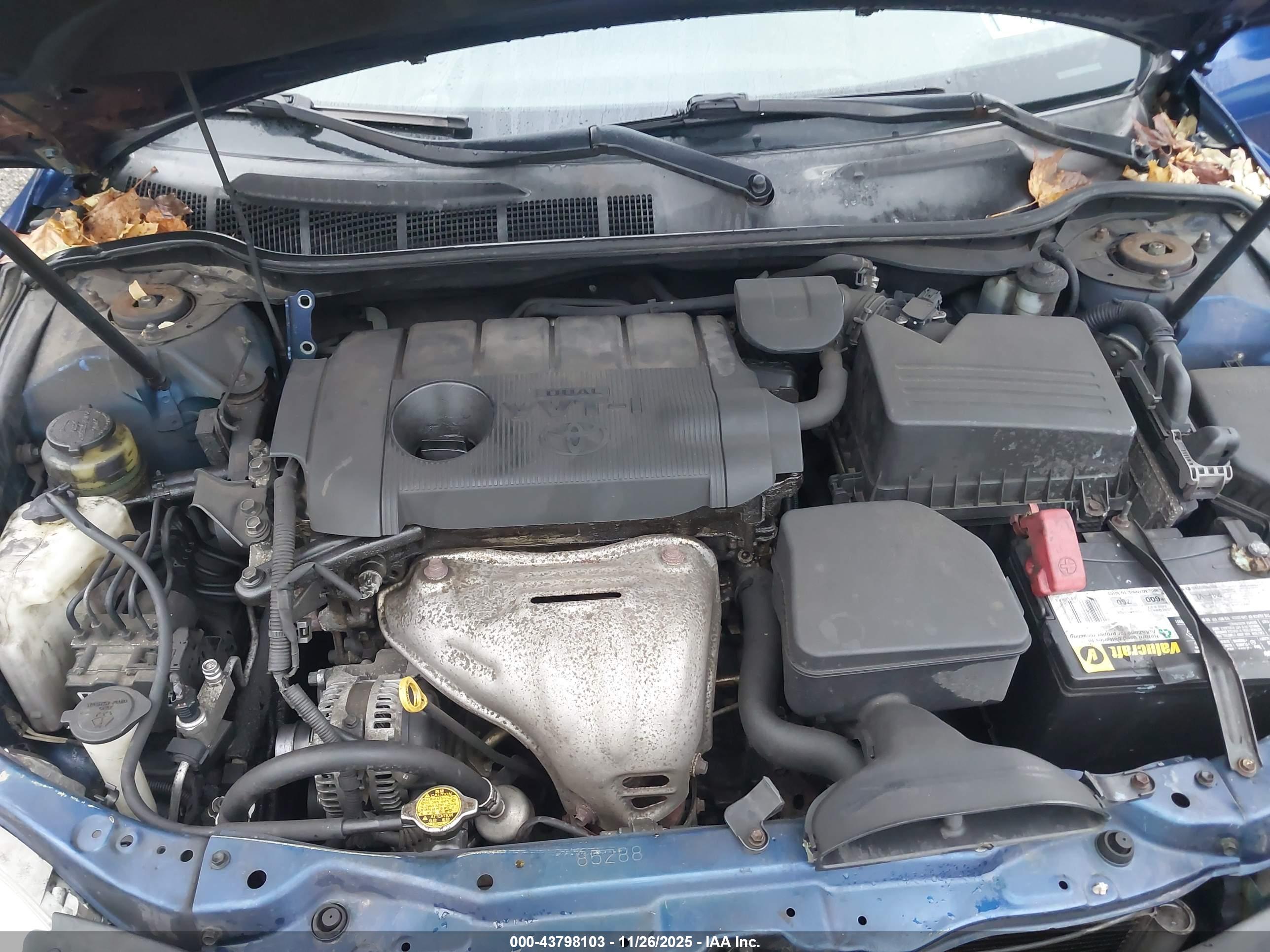 TOYOTA CAMRY image 10