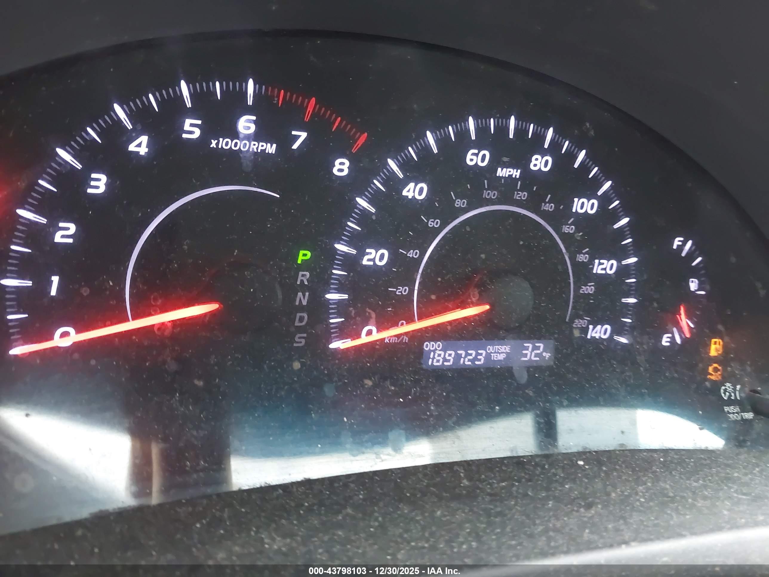 TOYOTA CAMRY image 7