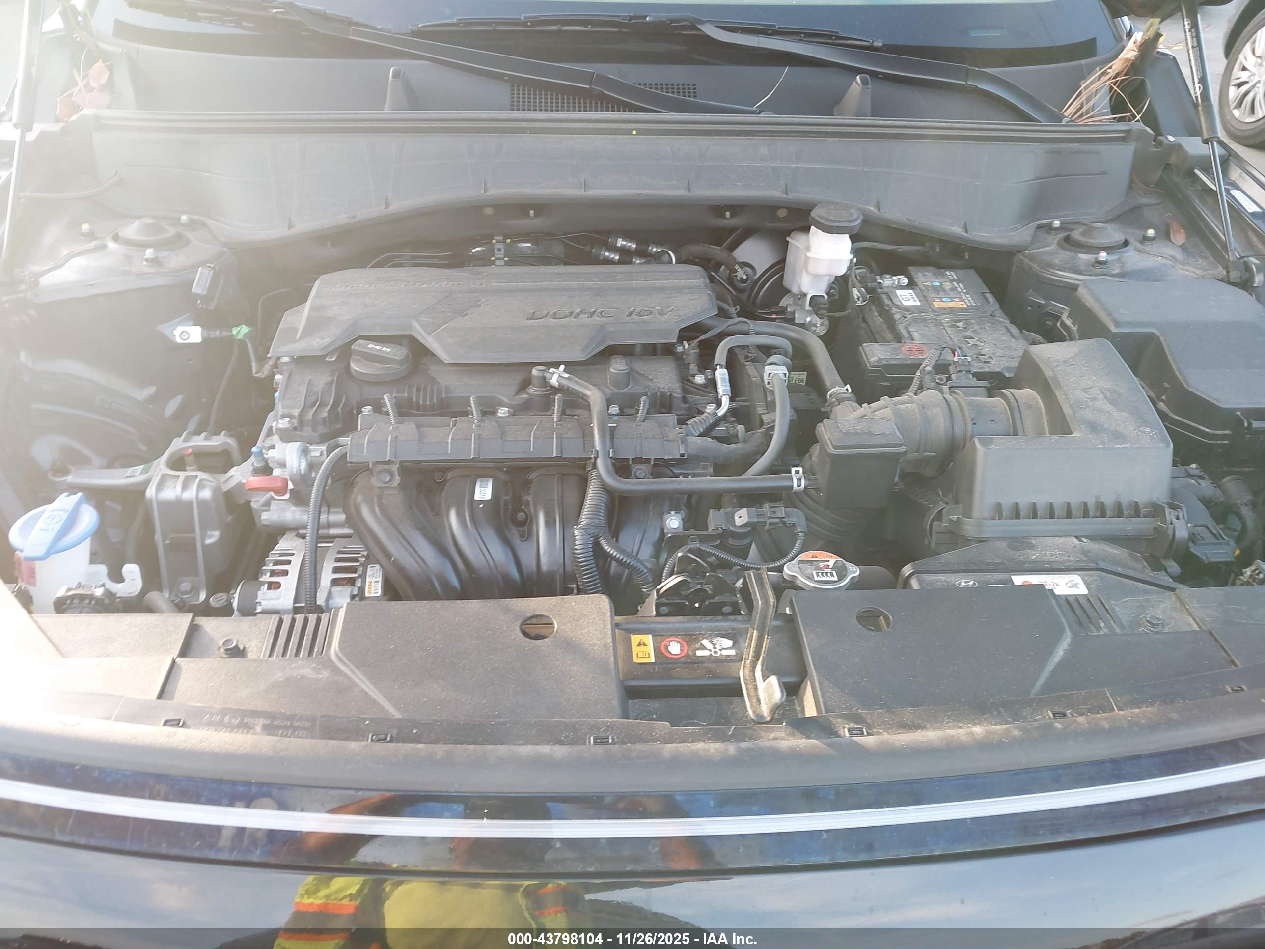 HYUNDAI KONA image 10