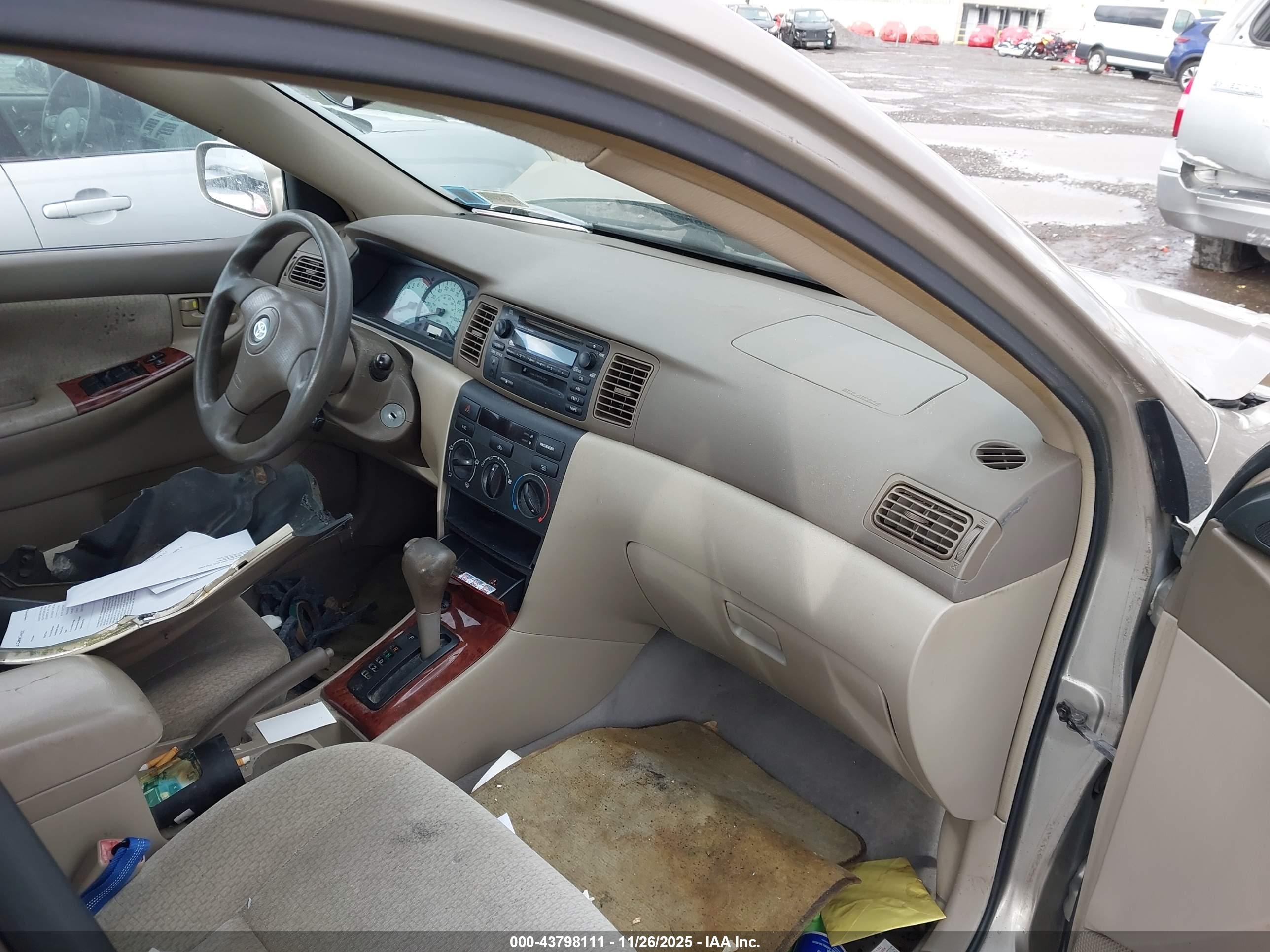 TOYOTA COROLLA image 5