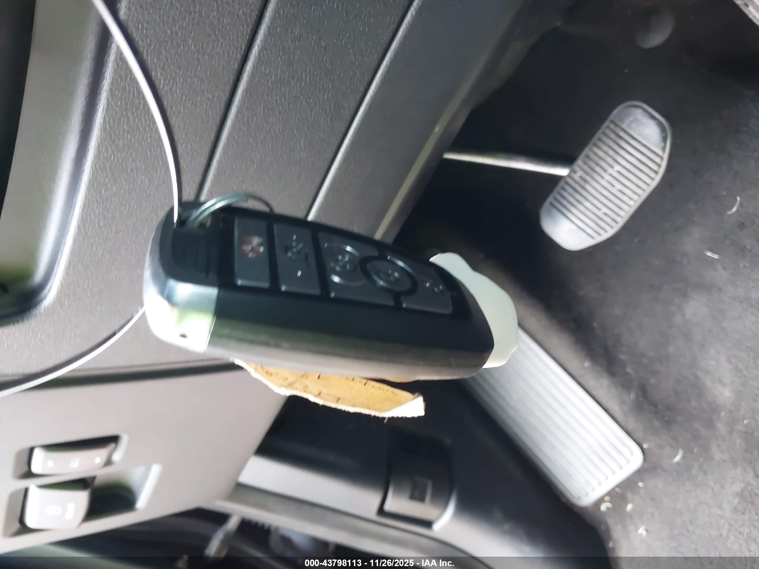 FORD EXPEDITION image 11