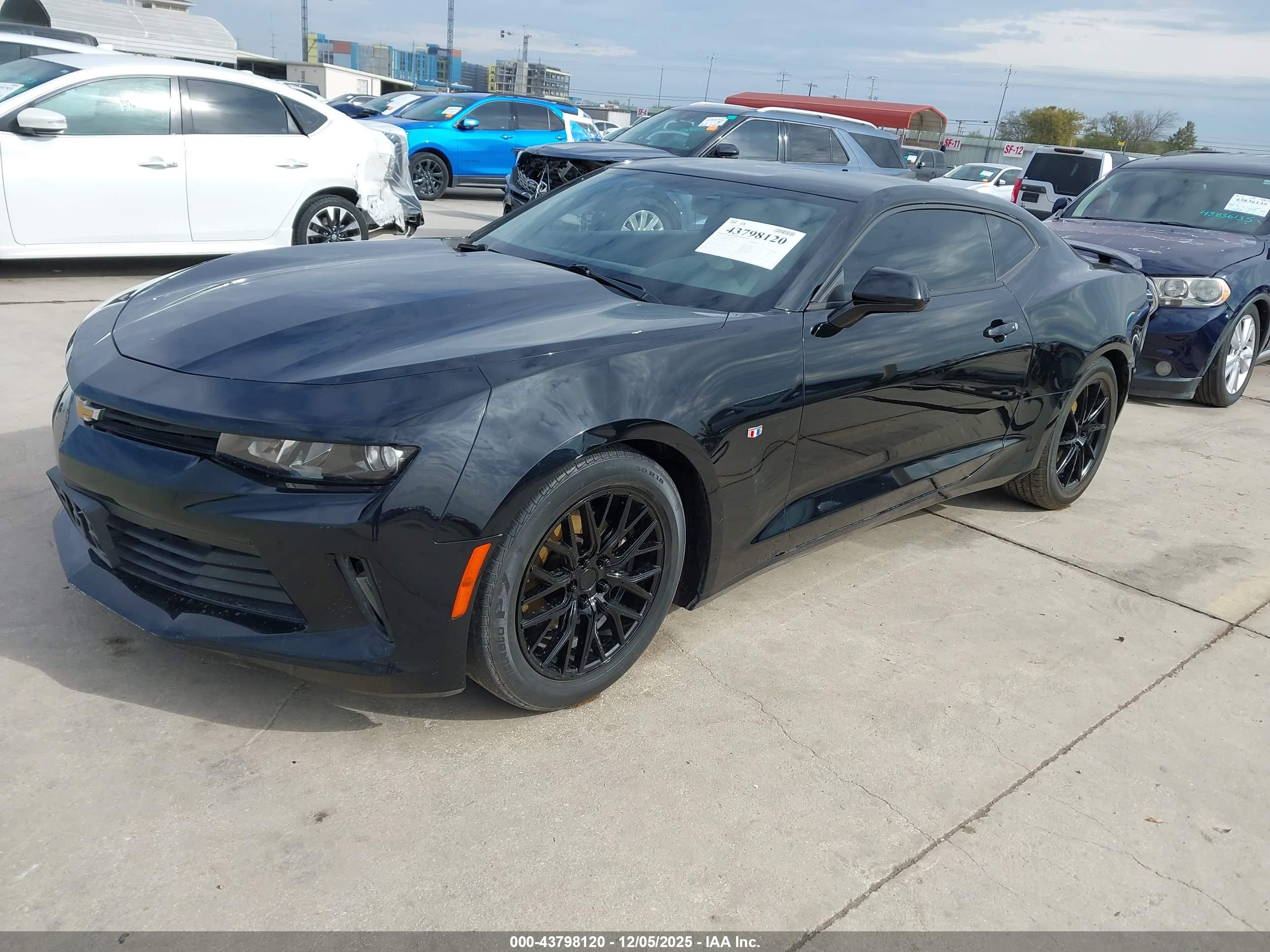 CHEVROLET CAMARO image 2