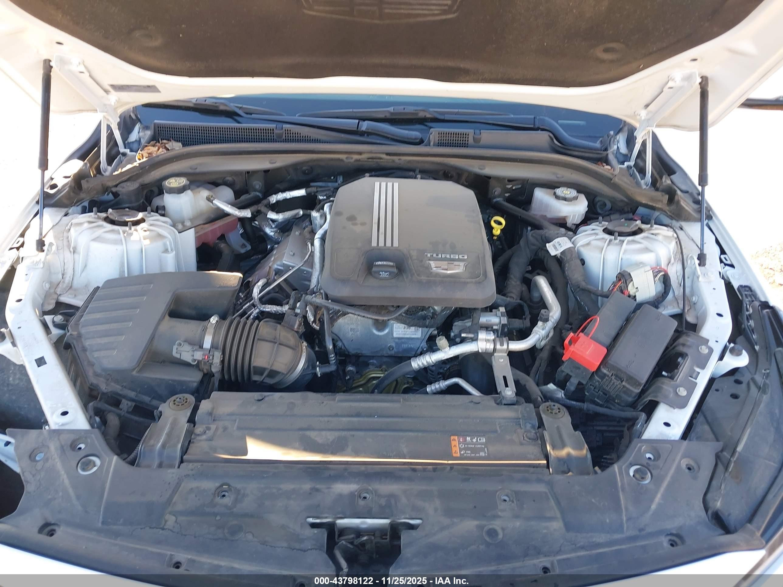 CADILLAC CT5 image 10