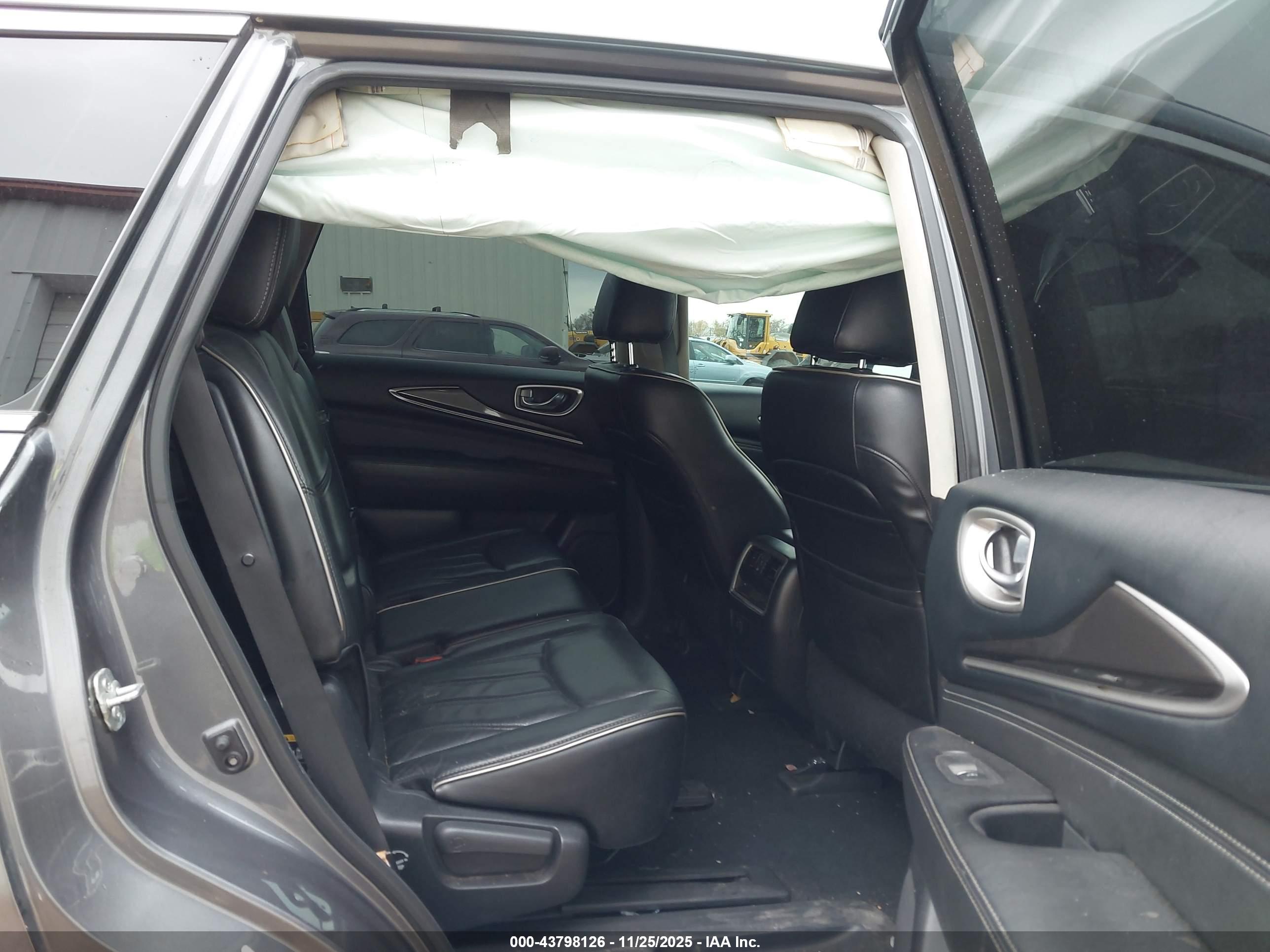 INFINITI QX60 image 8