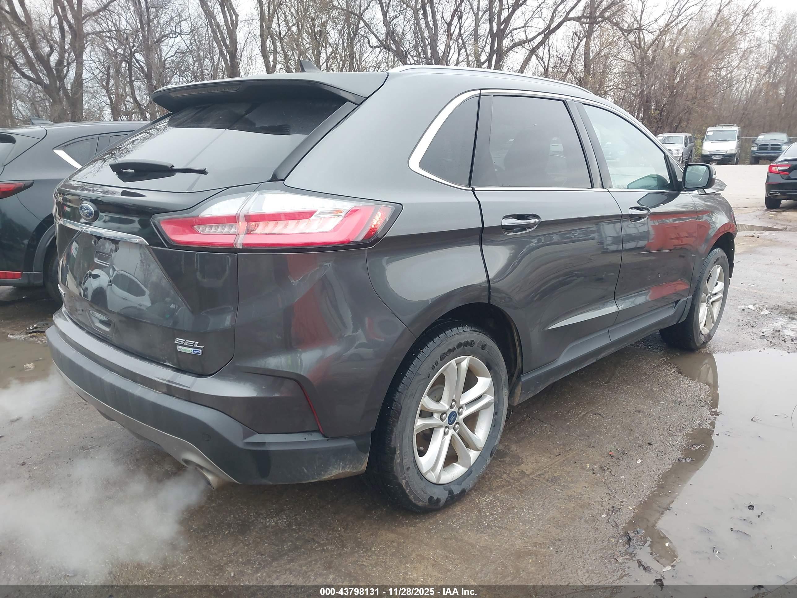 FORD EDGE image 4