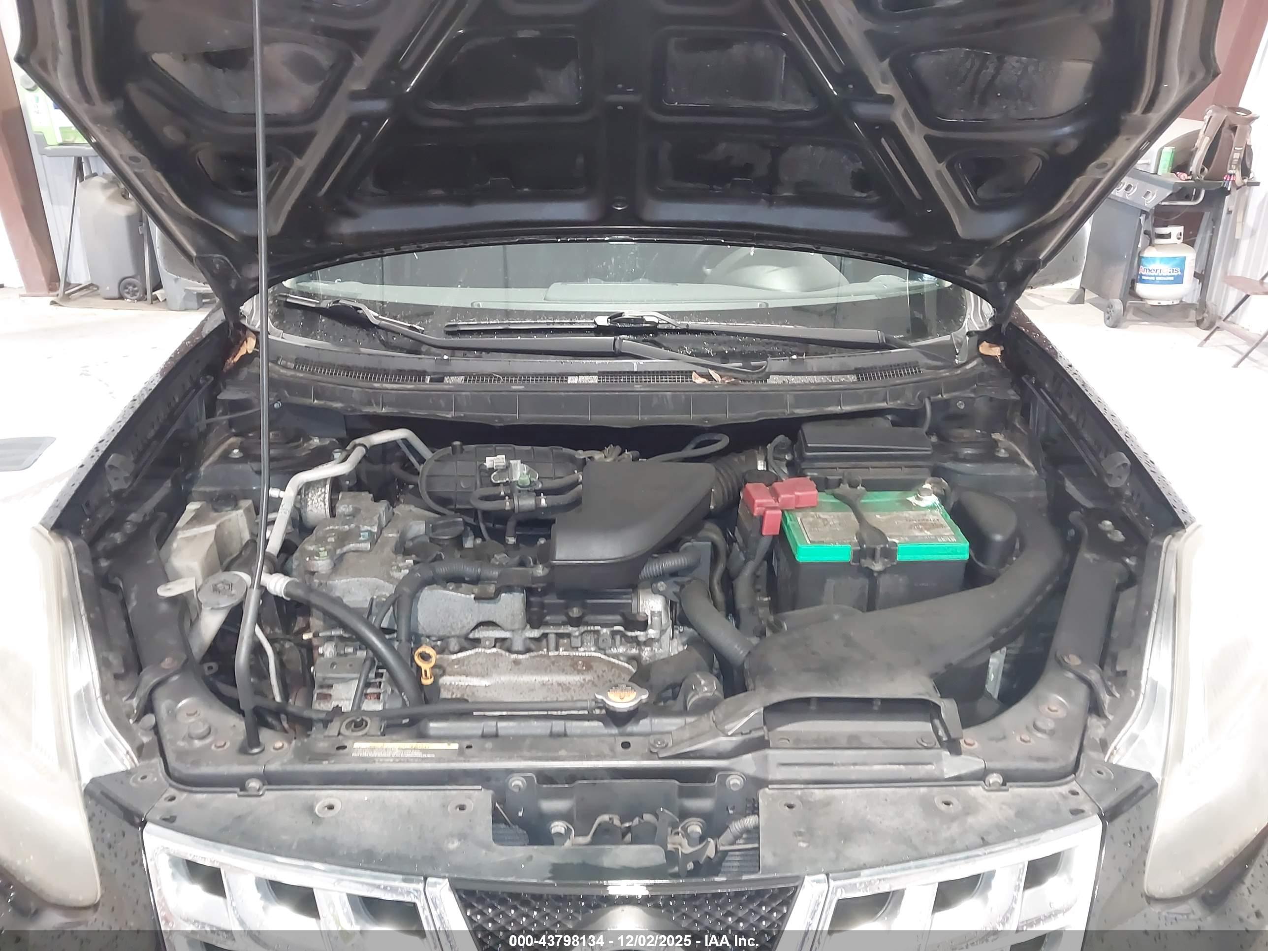 NISSAN ROGUE image 10