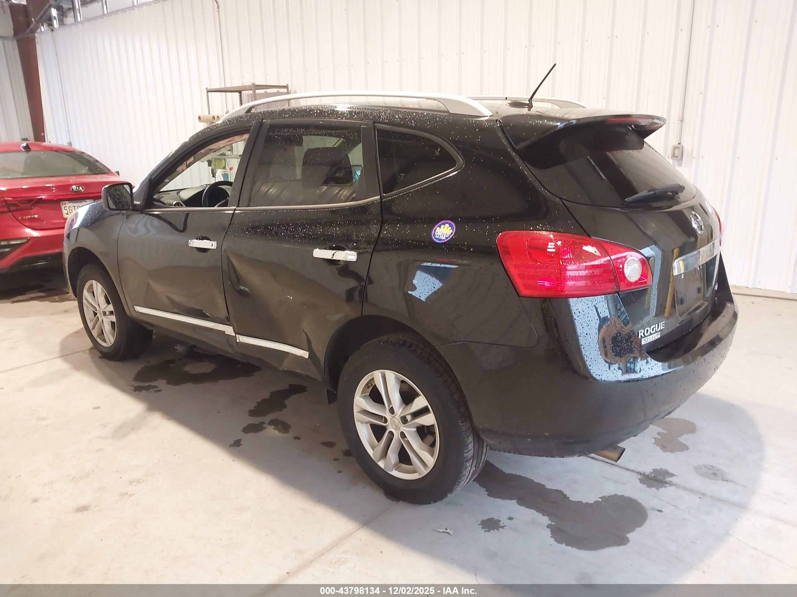 NISSAN ROGUE image 3